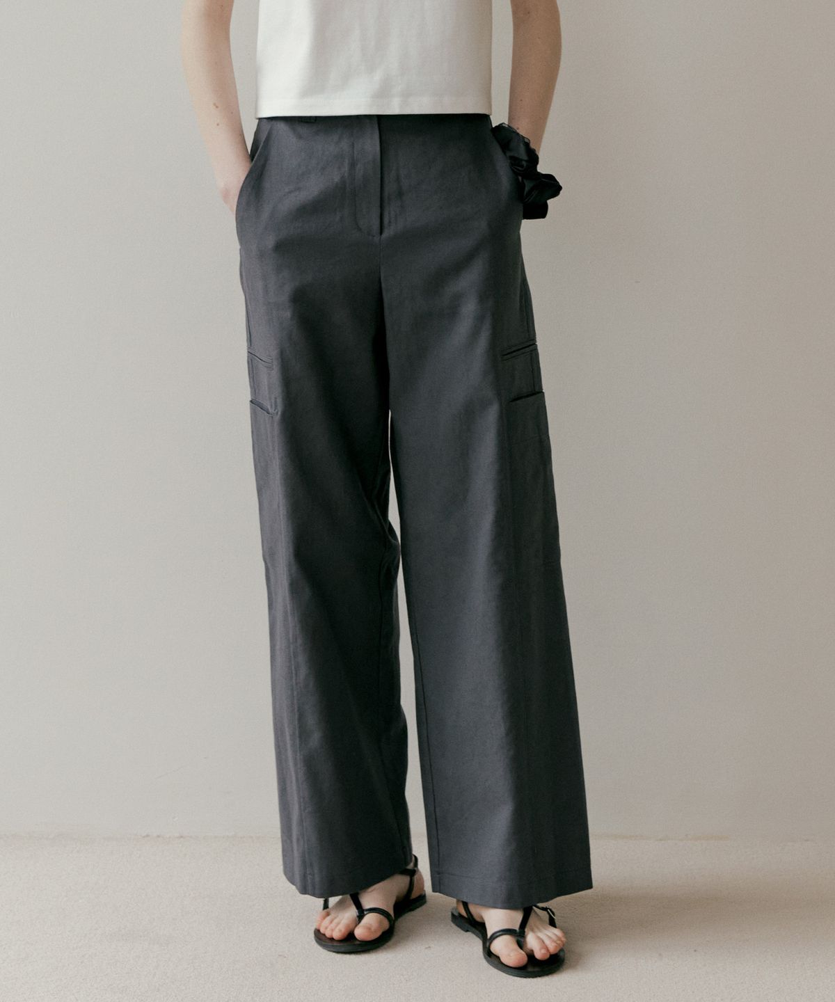 더페니(THE PENNY) LINEN CARGO PANTS - Charcoal