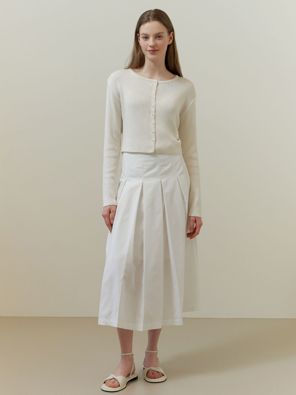 리엘(RE L) Chou pleats skirt (white)