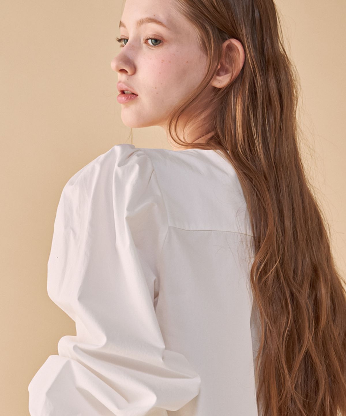 론론(RONRON) RIBBON BOW BLOUSE IVORY