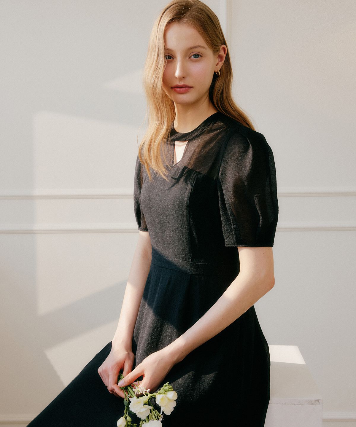 룩캐스트(LOOKAST) 앨리스 시스루 원피스 / ALICE SEE THROUGH ONEPIECE_2colors