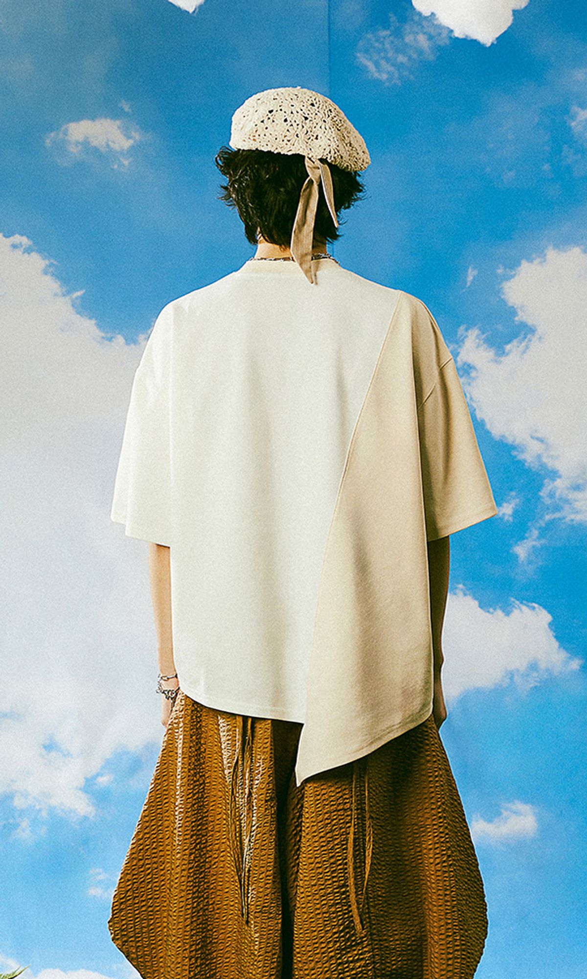 레큘리(RECULER) 하프&하프 반팔 로고 티셔츠 Ivory