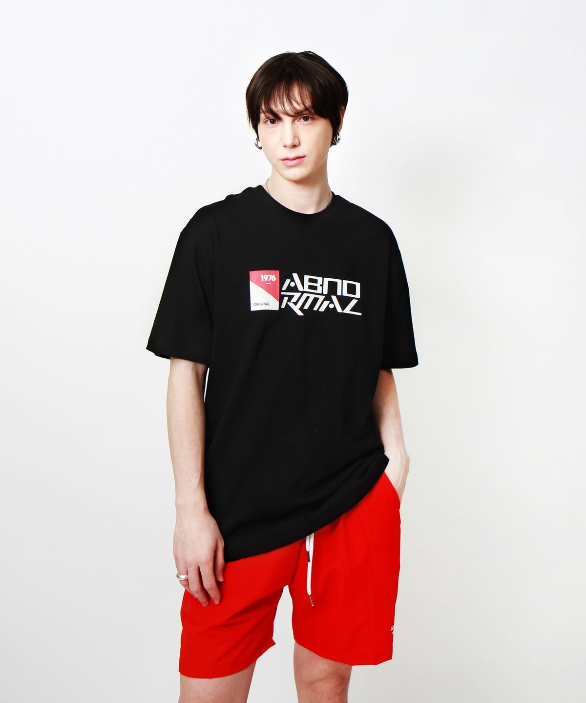 앱놀머씽(ABNORMALTHING) 심볼릭 플래그 티셔츠 블랙 (SYMBOLIC FLAG T-SHIRT BLACK)