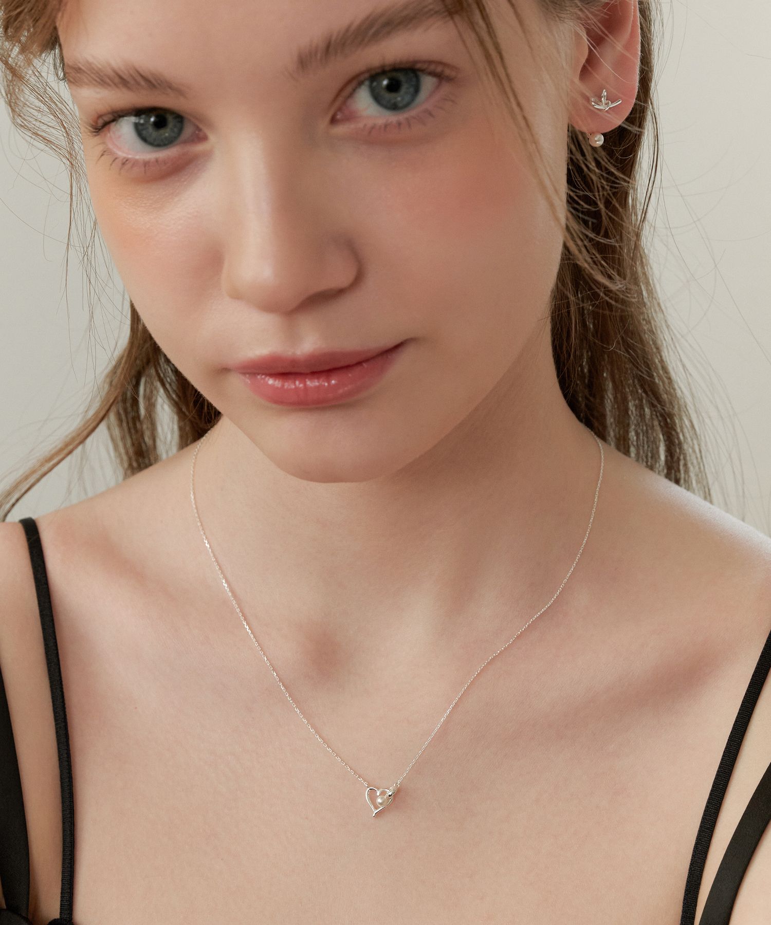 MUSINSA | TATIANA (Silver 925) Heart Inside Pearl Necklace