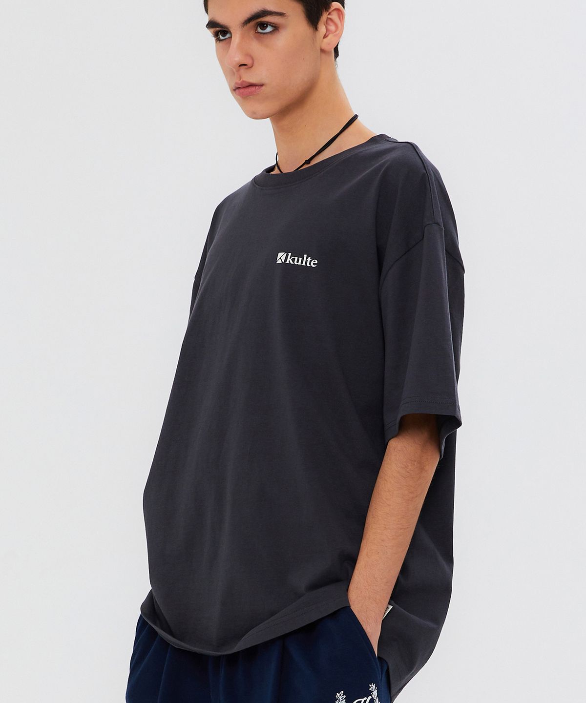 쿨트(KULTE) UV MARSEILLE LETTERING T-SHIRT GREY