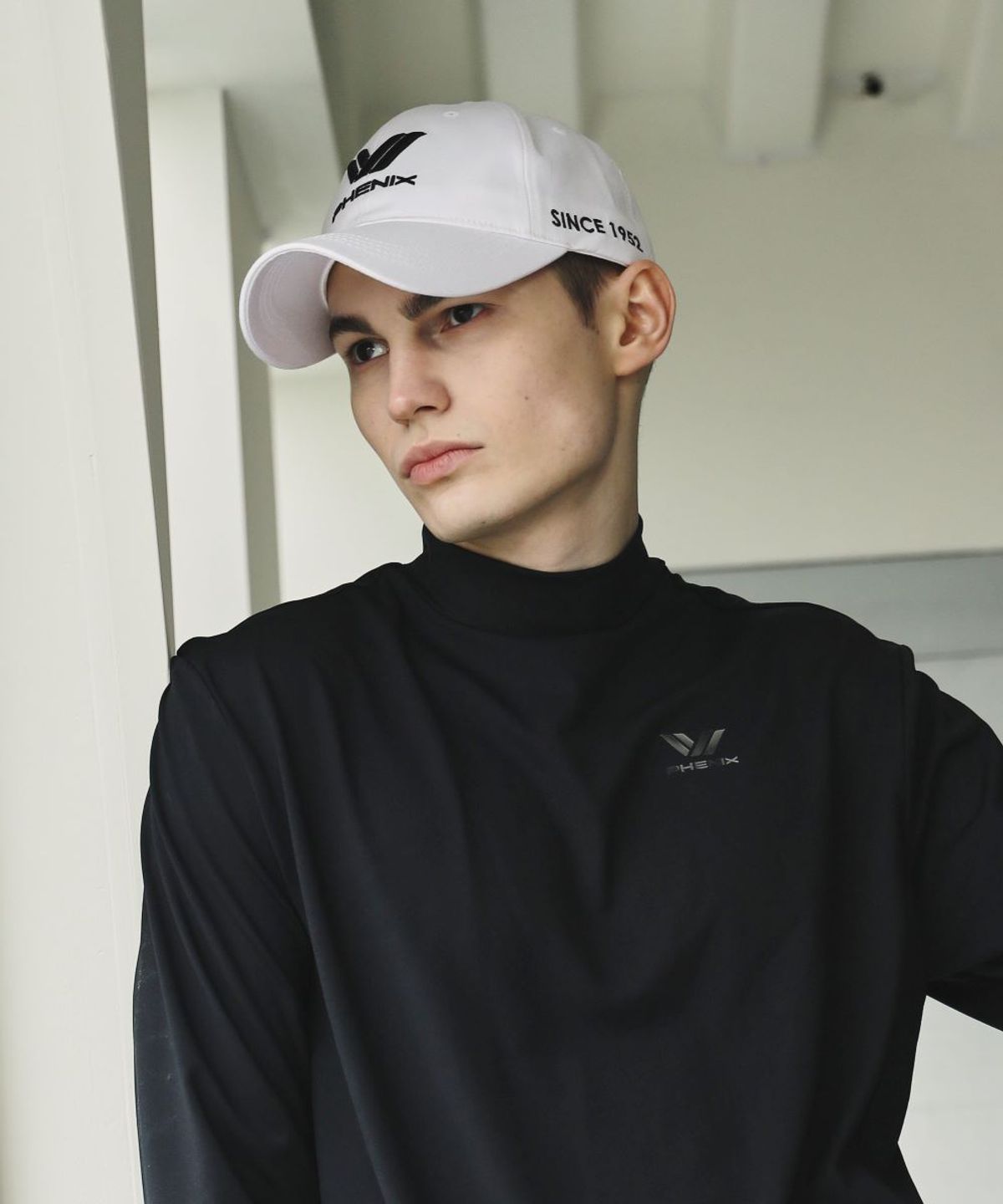 피닉스(PHENIX) 피닉스 V 로고 스포츠 볼캡 [화이트]