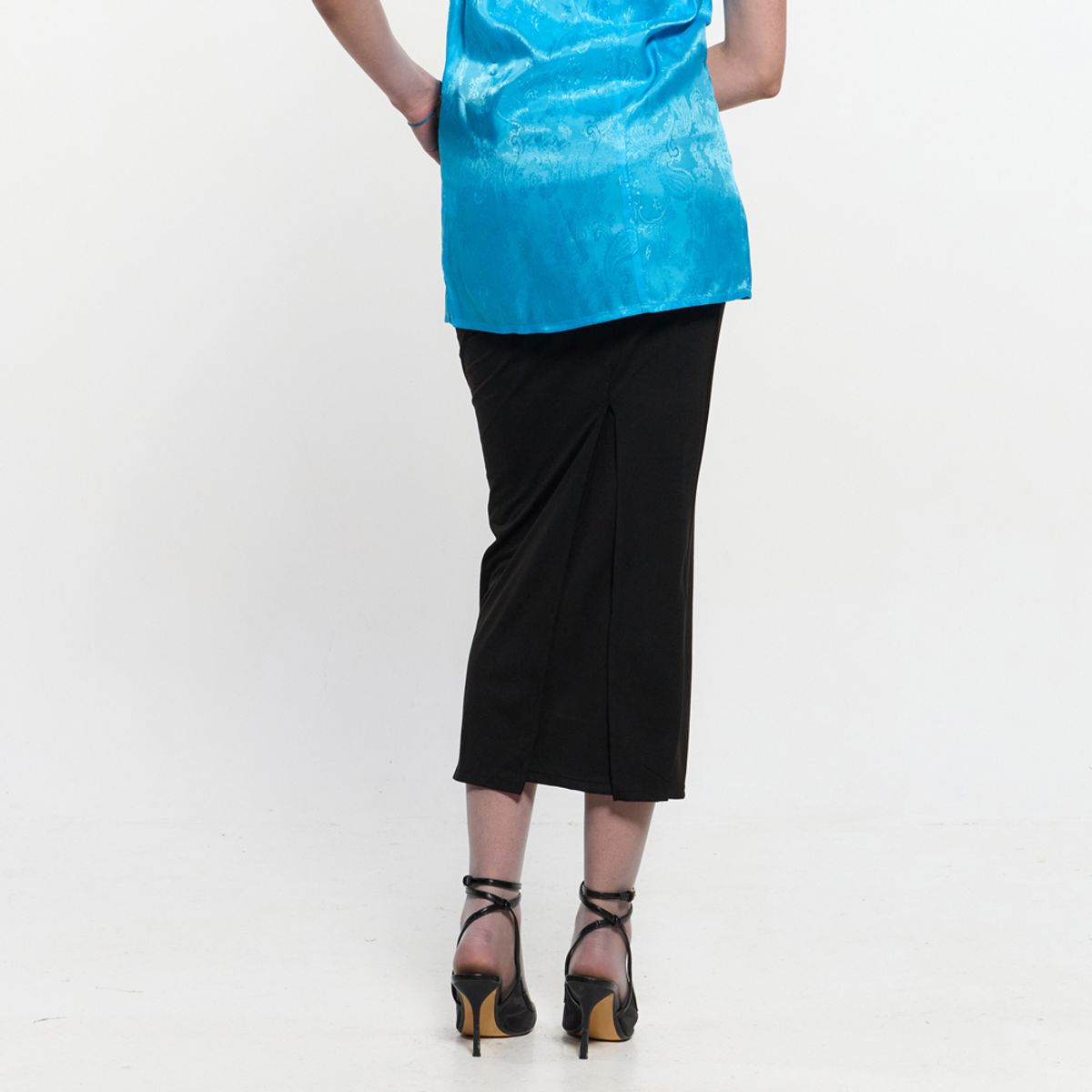 킴지수(KIMZISU) Shirring Layered Slit Skirt _ BLACK