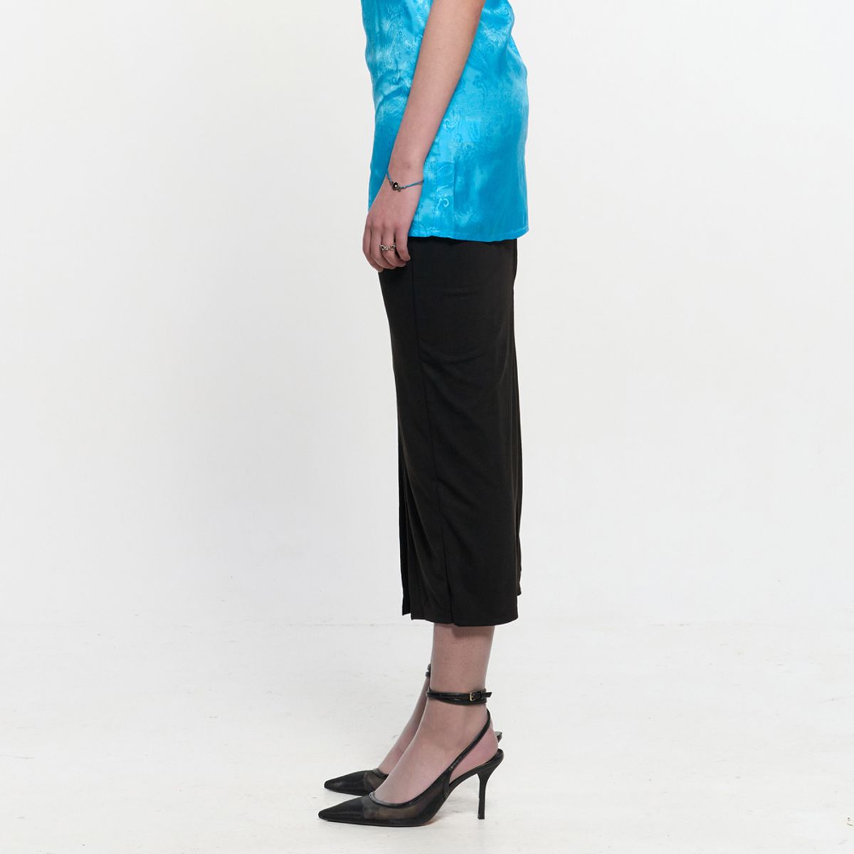킴지수(KIMZISU) Shirring Layered Slit Skirt _ BLACK