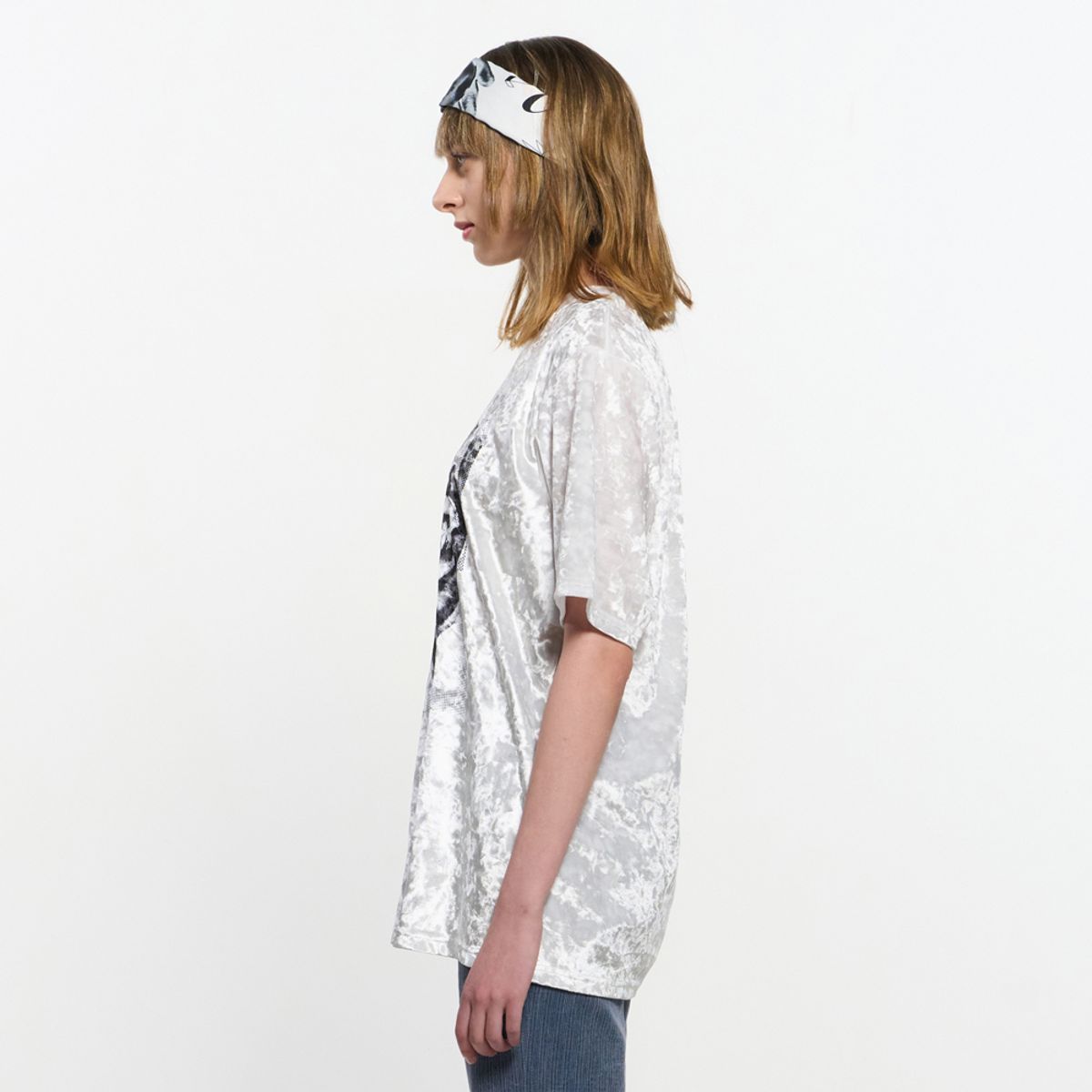 킴지수(KIMZISU) Velvet print Oversized T-Shirt _ WHITE