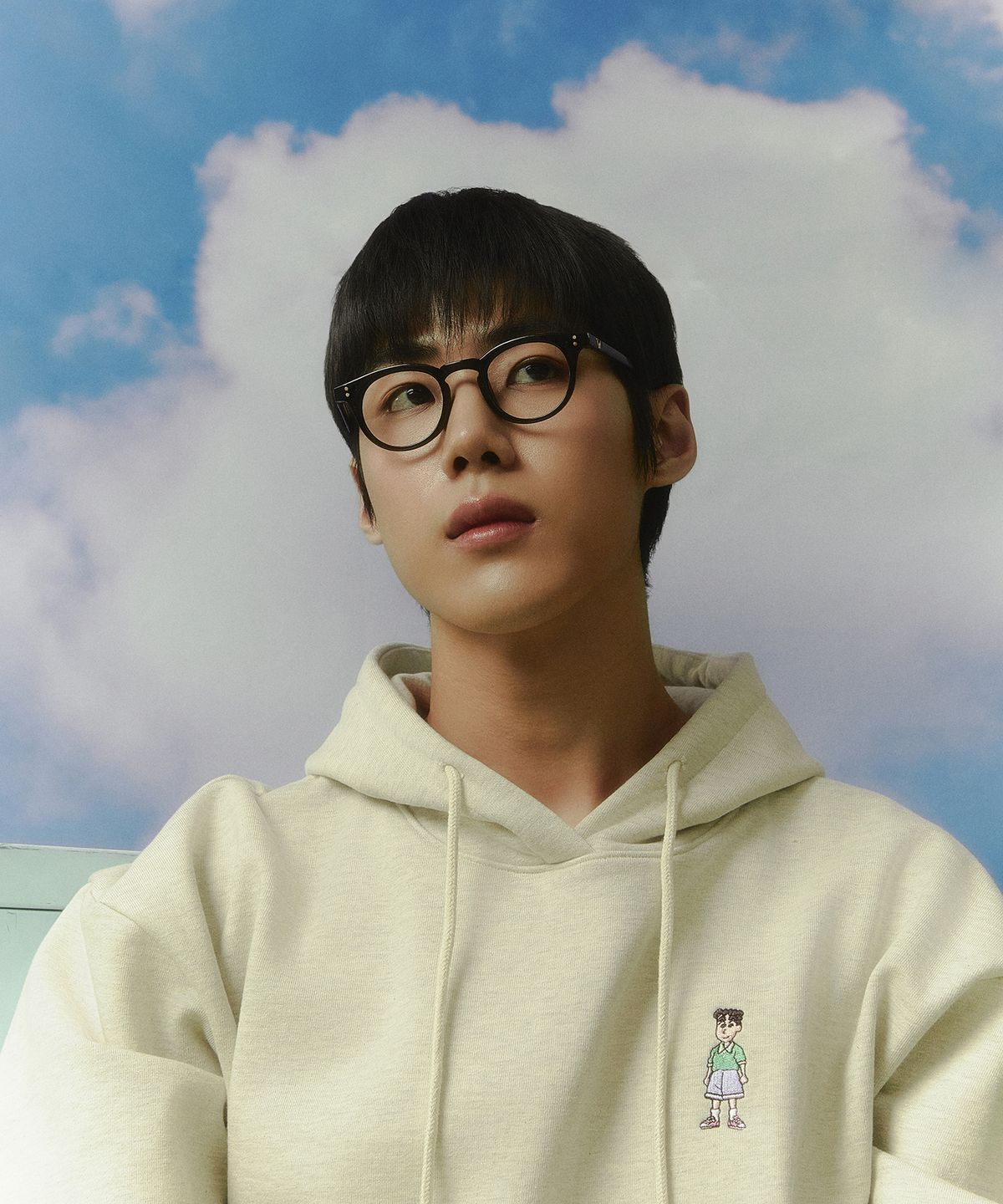 댄꼼마(DANCOMMA) 어려진 짱구아빠 후드티셔츠(오트밀)