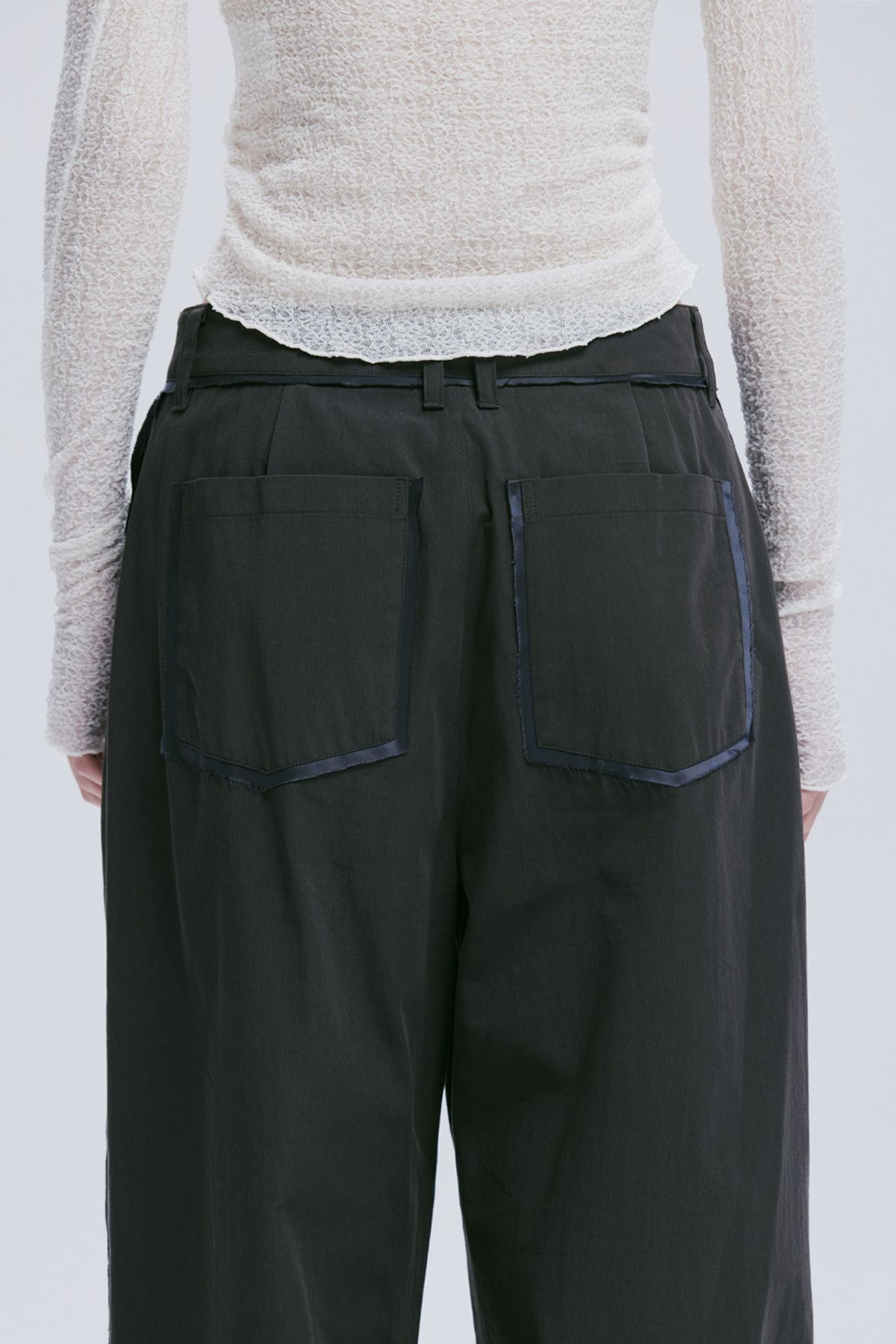 애프터아워즈(AFTERHOURS) COTTON RAW CUT WIDE PANTS (CHARCOAL)