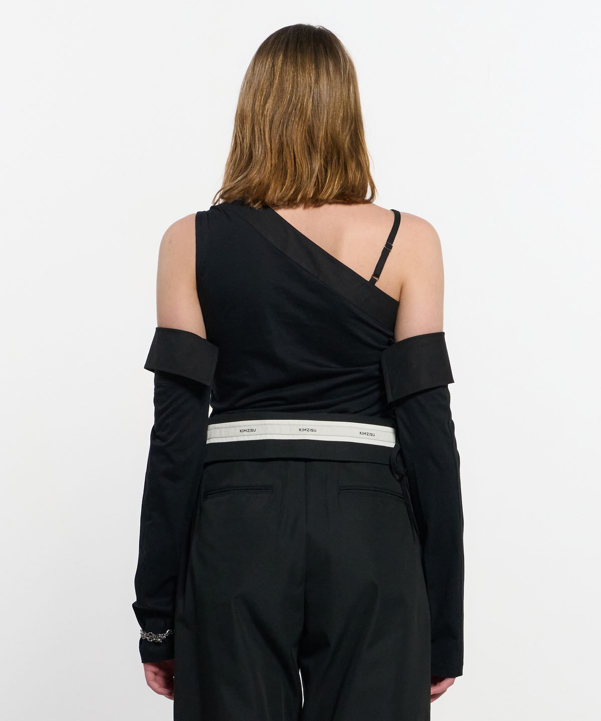 킴지수(KIMZISU) Detachable Sleeve One Shoulder Top _ BLACK