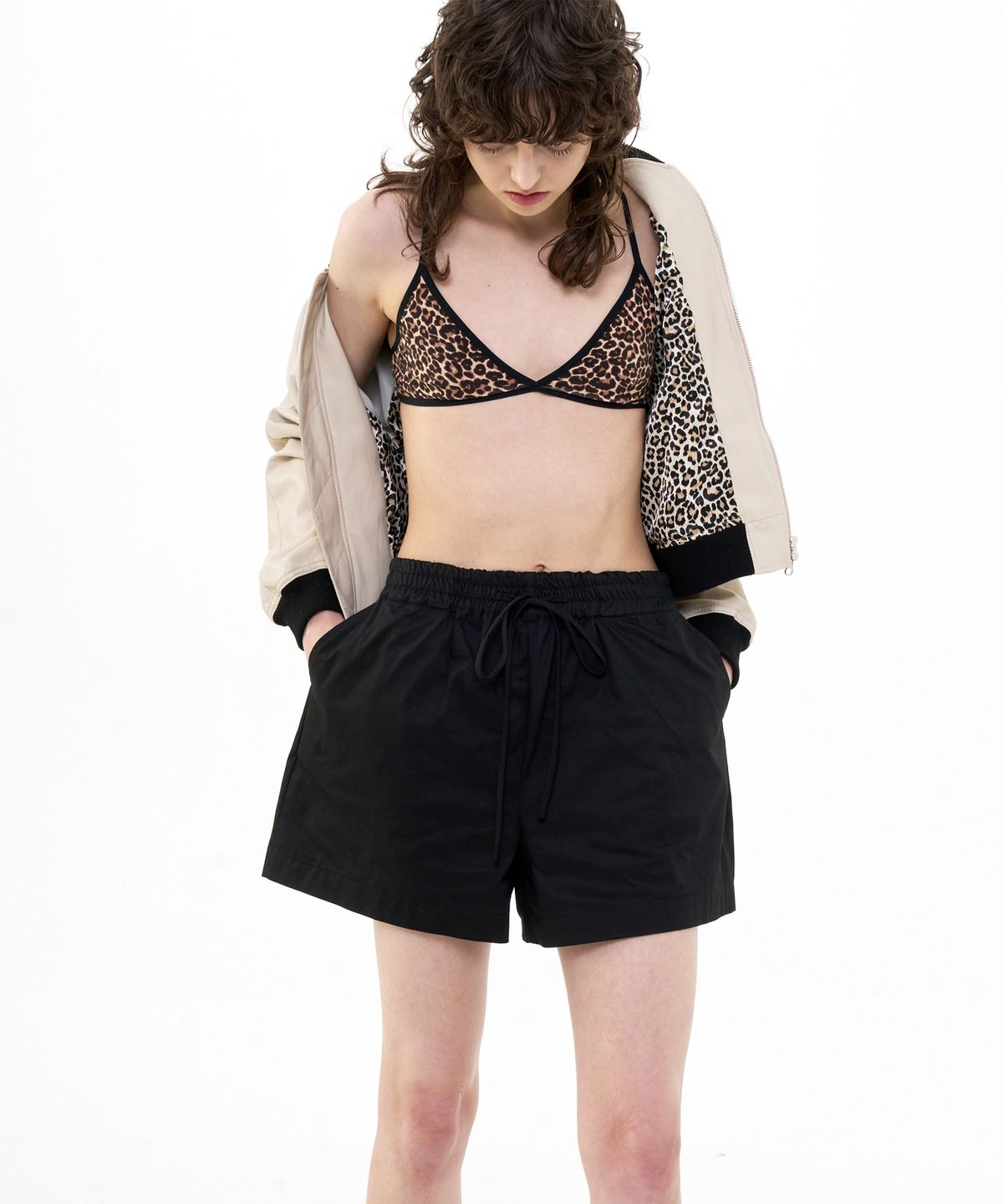 비콰이엇(B QUIET) BANDED COTTON SHORTS_BLACK