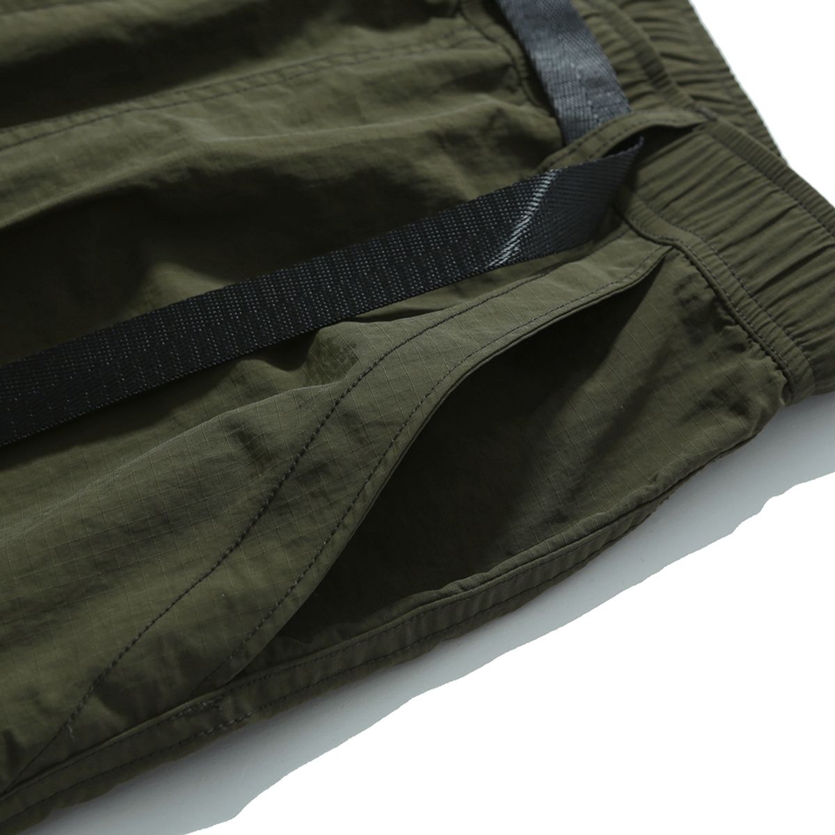 모이프(MOIF) [SS24]OVER FTG PANTS / OLIVE RIPSTOP