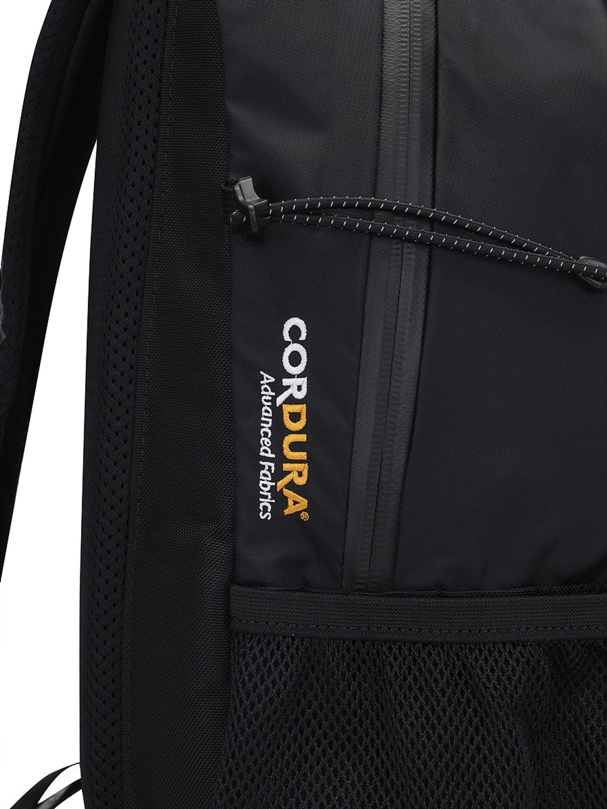 디스커버리 익스페디션(DISCOVERY EXPEDITION) 아웃도어 백팩 (BLACK)