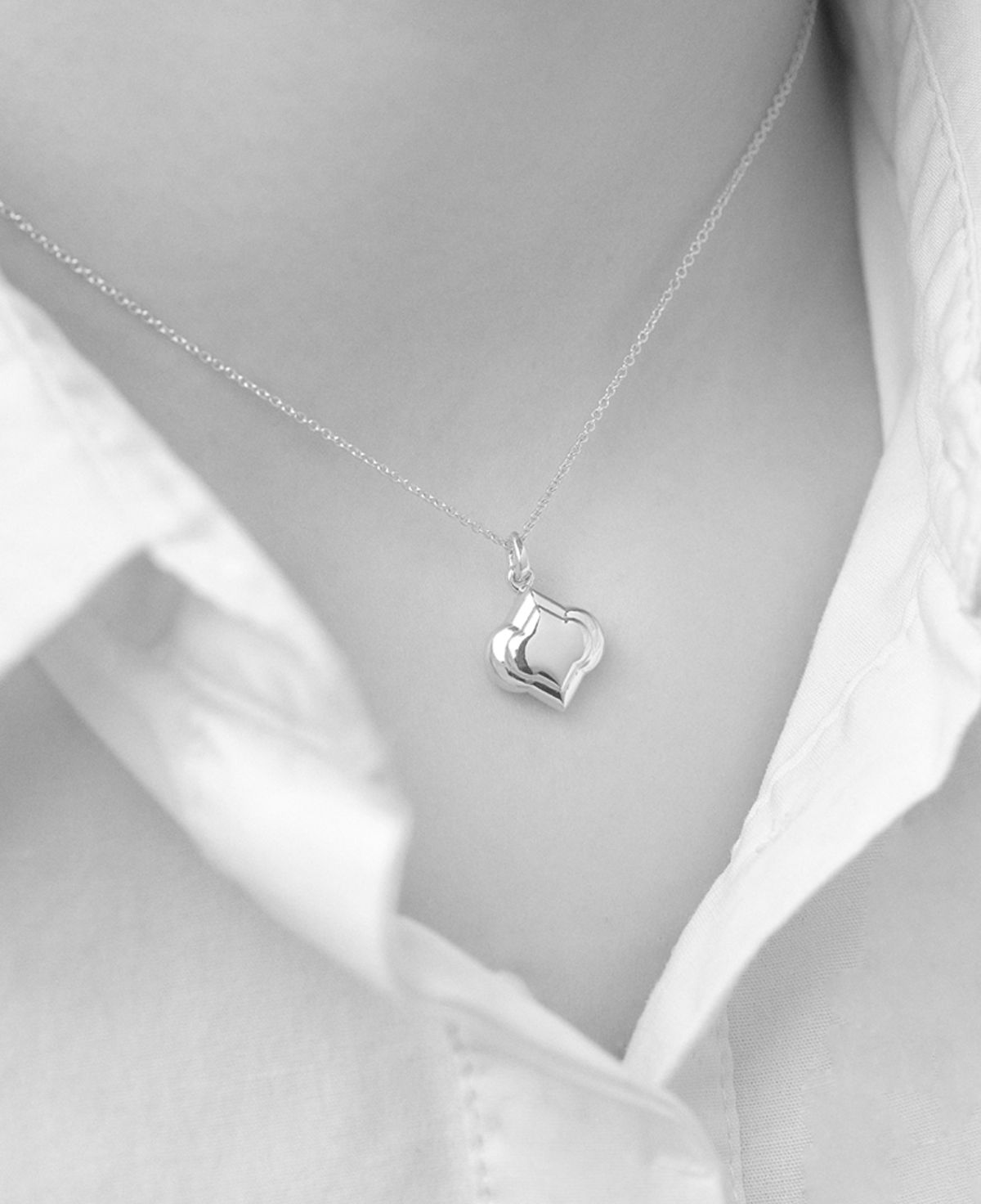 베누아(BENOIT) NK07GL Medium Clover Pendant [Gold]