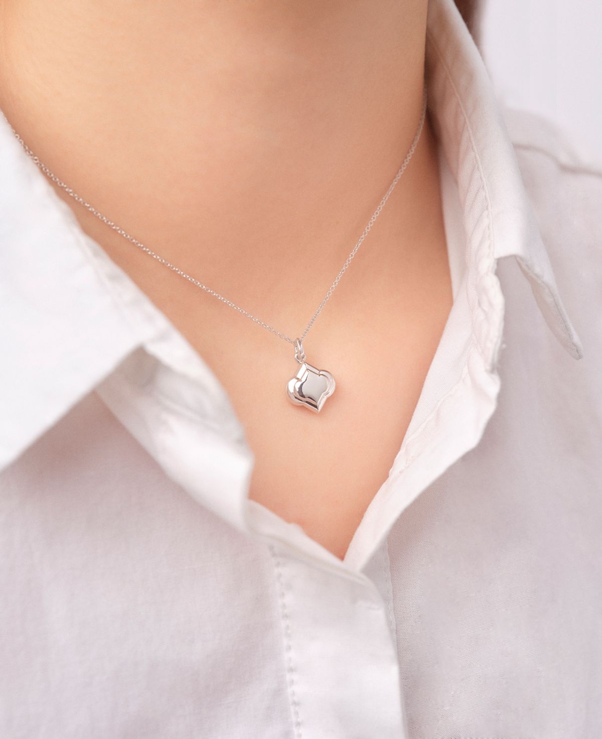 베누아(BENOIT) NK07SL Medium Clover Pendant [Silver]