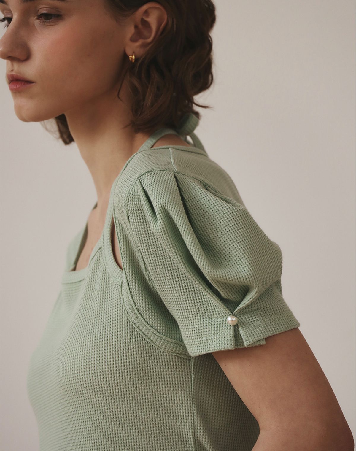 지에마르(GIEMAR) NECK POINT TEE  IVORY,GREEN,PINK,BLACK