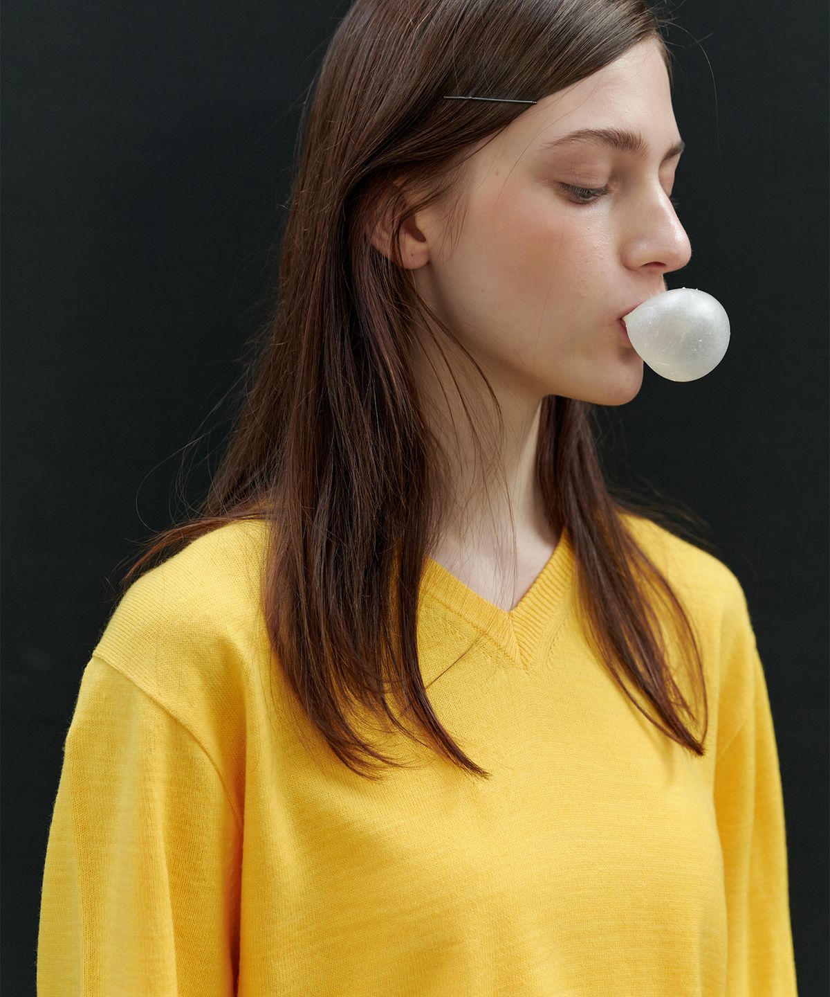 쏘이르(SO IR) V NECK BASIC KNIT - YELLOW