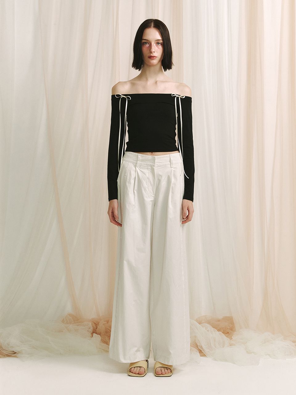★MEENDERI★RIBBON OFF-SHOULDER TOP - BLACK★正規品/直送料込 MUSINSA公式 | MEENDERI RIBBON OFF-SHOULDER TOP - BLACK