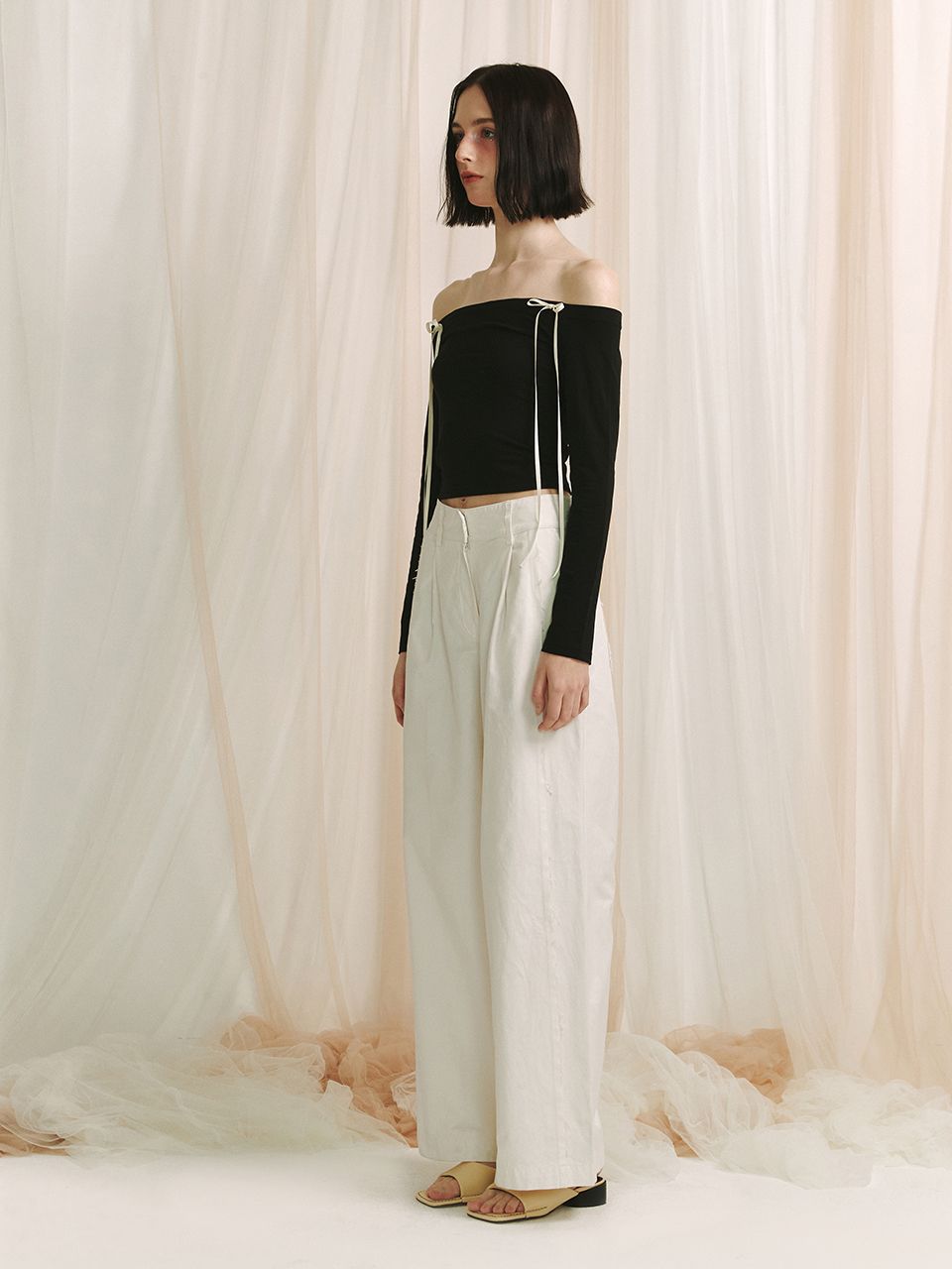 MYNEマイネ SHOULDER RIBBON TOPS/BLACK MYNEマイネ SHOULDER RIBBON