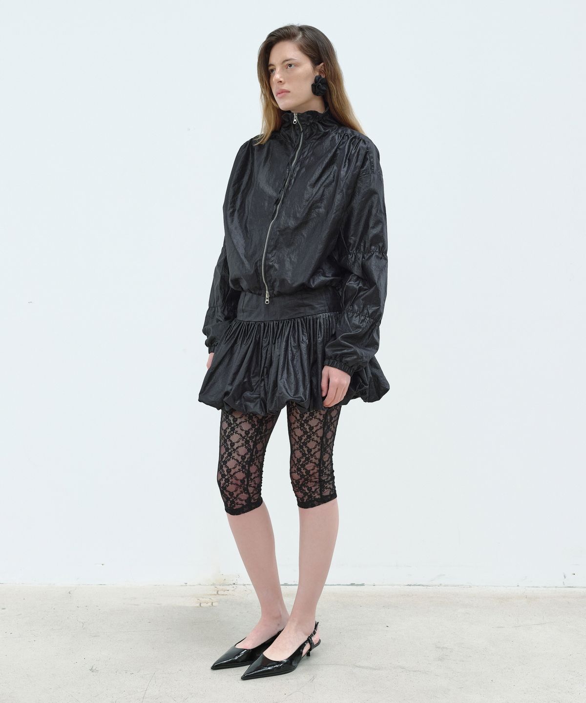 아옵트(AOPT) BALLOON MINI SKIRT - BLACK
