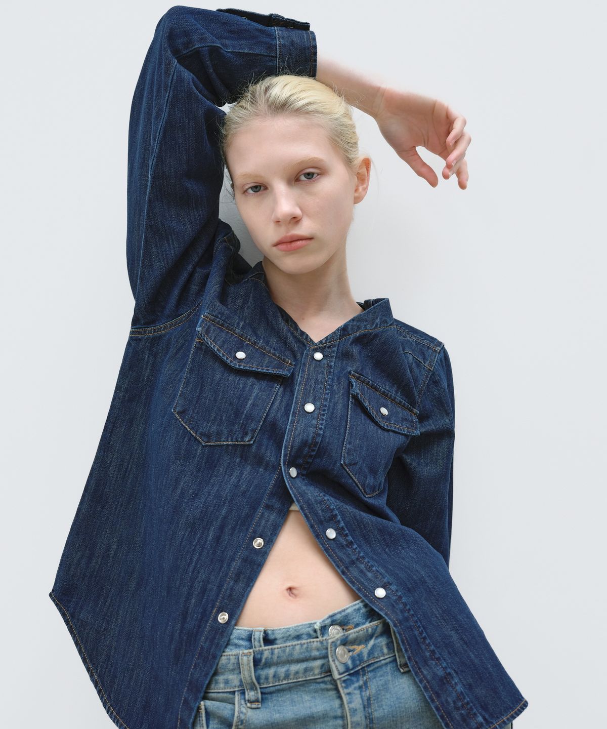 아옵트(AOPT) V-NECK OVERSIZED DENIM SHIRTS - DEEP BLUE
