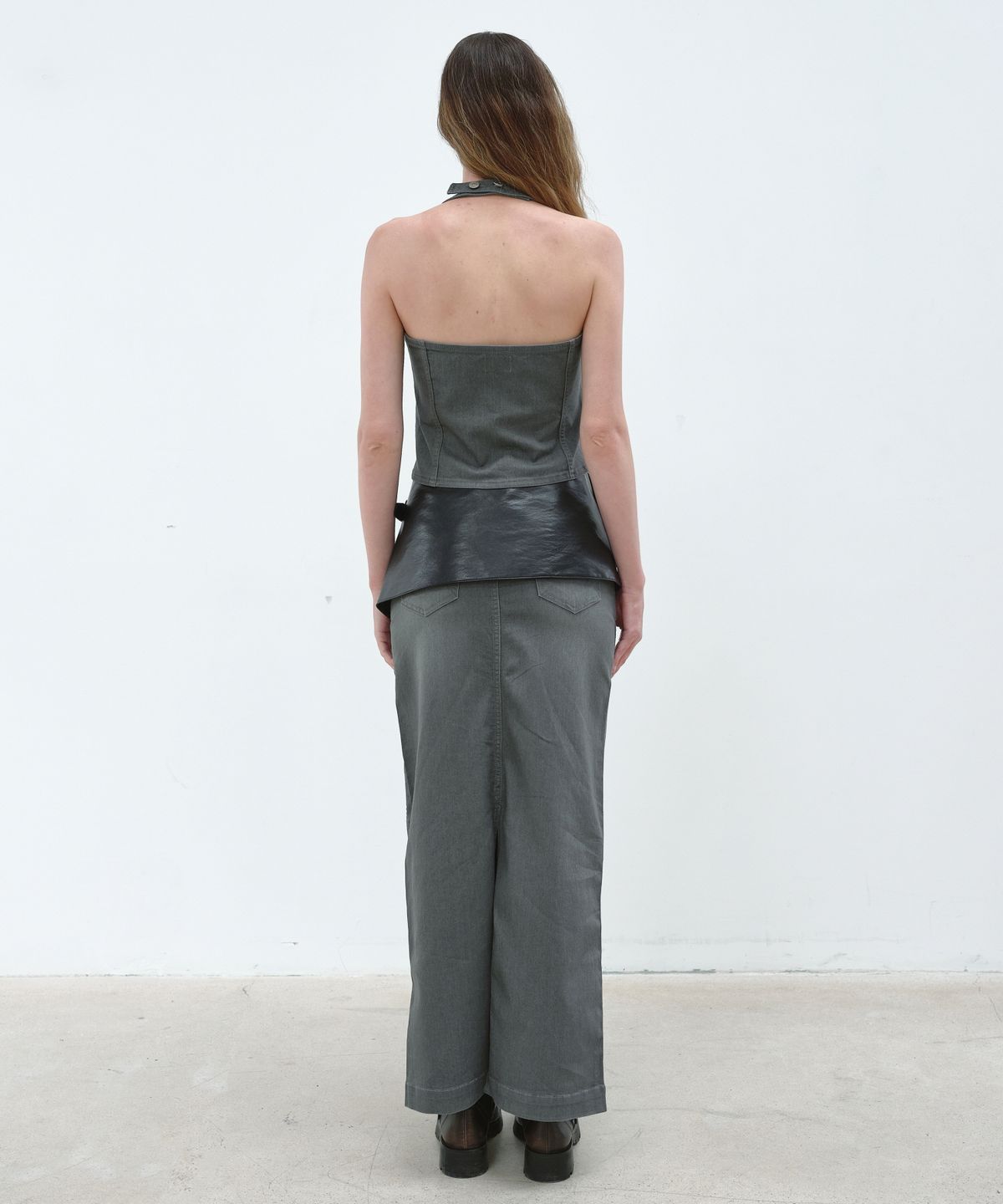 아옵트(AOPT) HALTER NECK DENIM VEST - GRAY