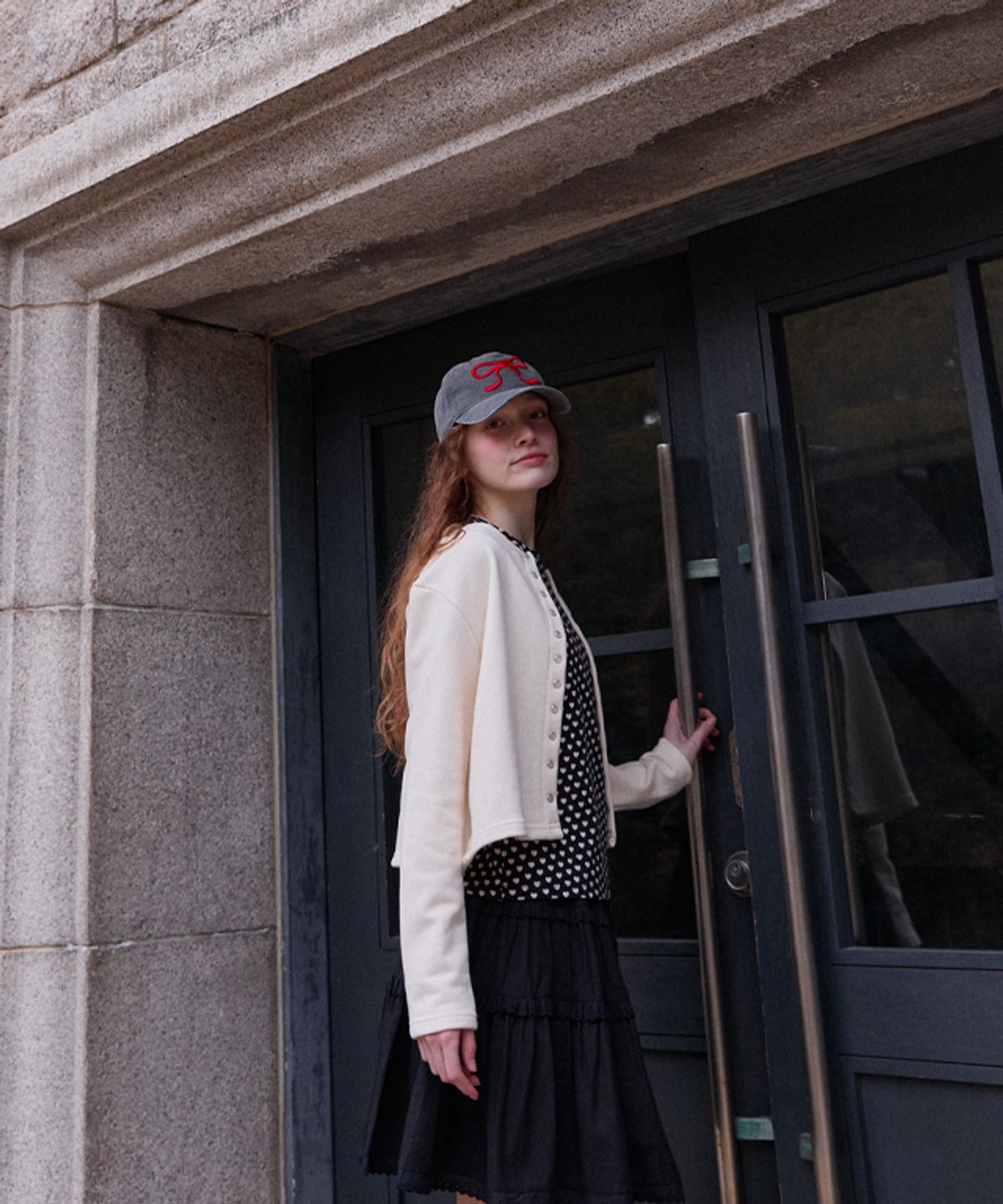 론론(RONRON) SNAP OPEN SWEAT CARDIGAN CREAM