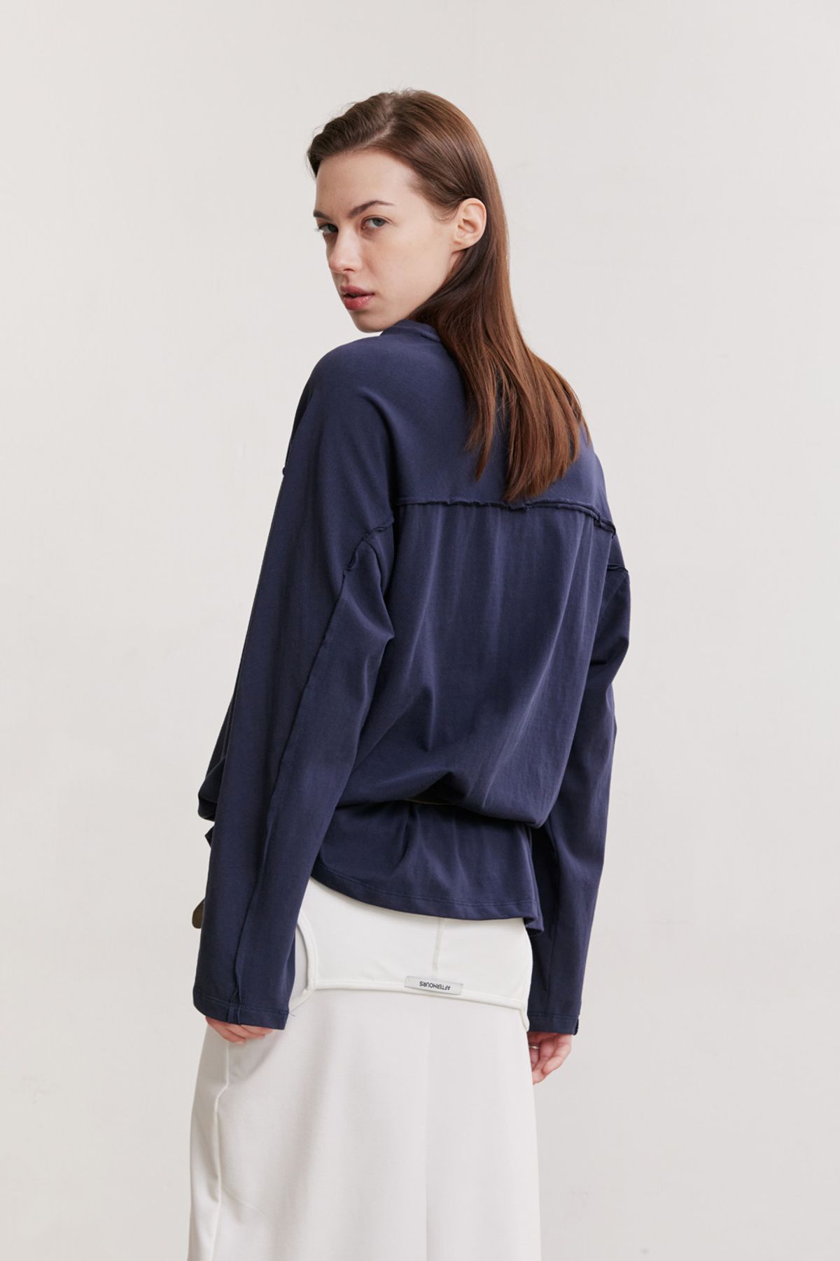 애프터아워즈(AFTERHOURS) RAW CUT LINE OVERSIZED TOP (NAVY)