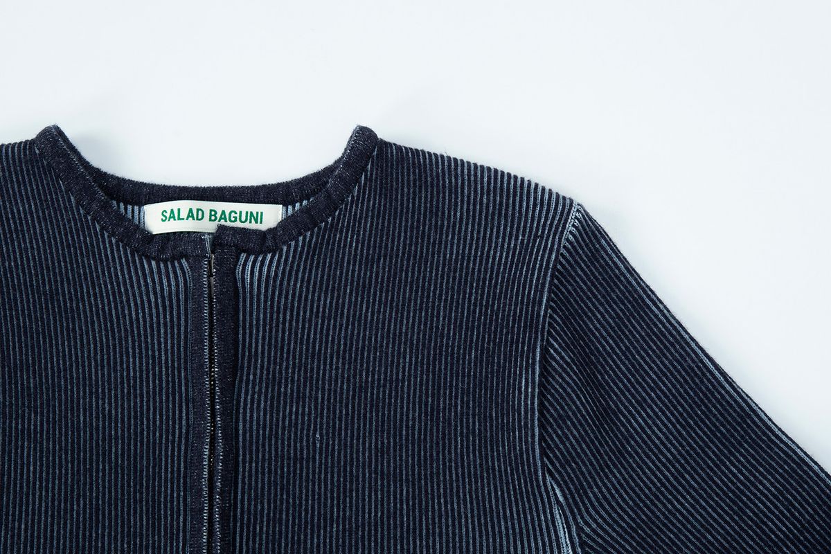 샐러드바구니(SALAD BAGUNI) Two-tone zip-up cardigan - navy skyblue