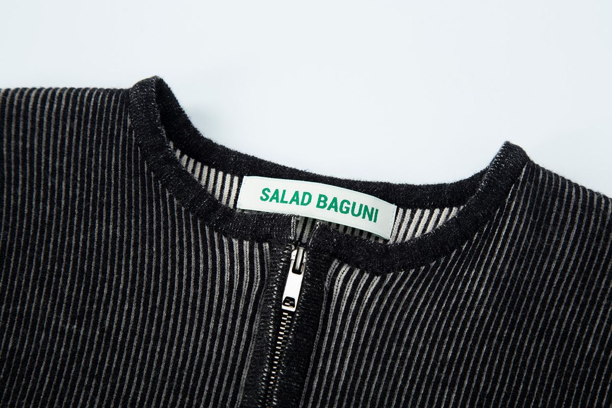 샐러드바구니(SALAD BAGUNI) Two-tone zip-up cardigan - black cream