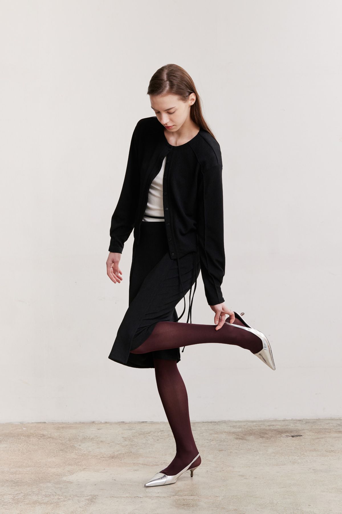 애프터아워즈(AFTERHOURS) SHIRRING BUTTON CARDIGAN (BLACK)