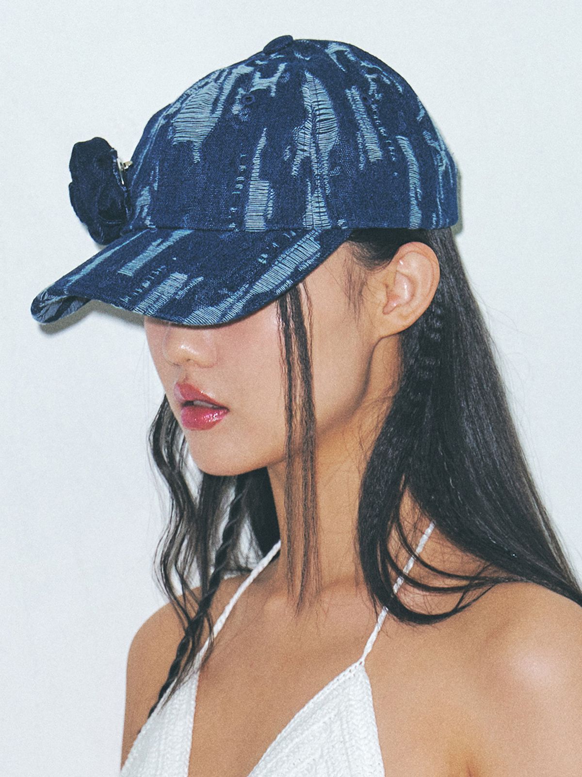 포에지담(POESIEDAME) CORSAGE DESTROYED DENIM CAP IN RAW INDIGO