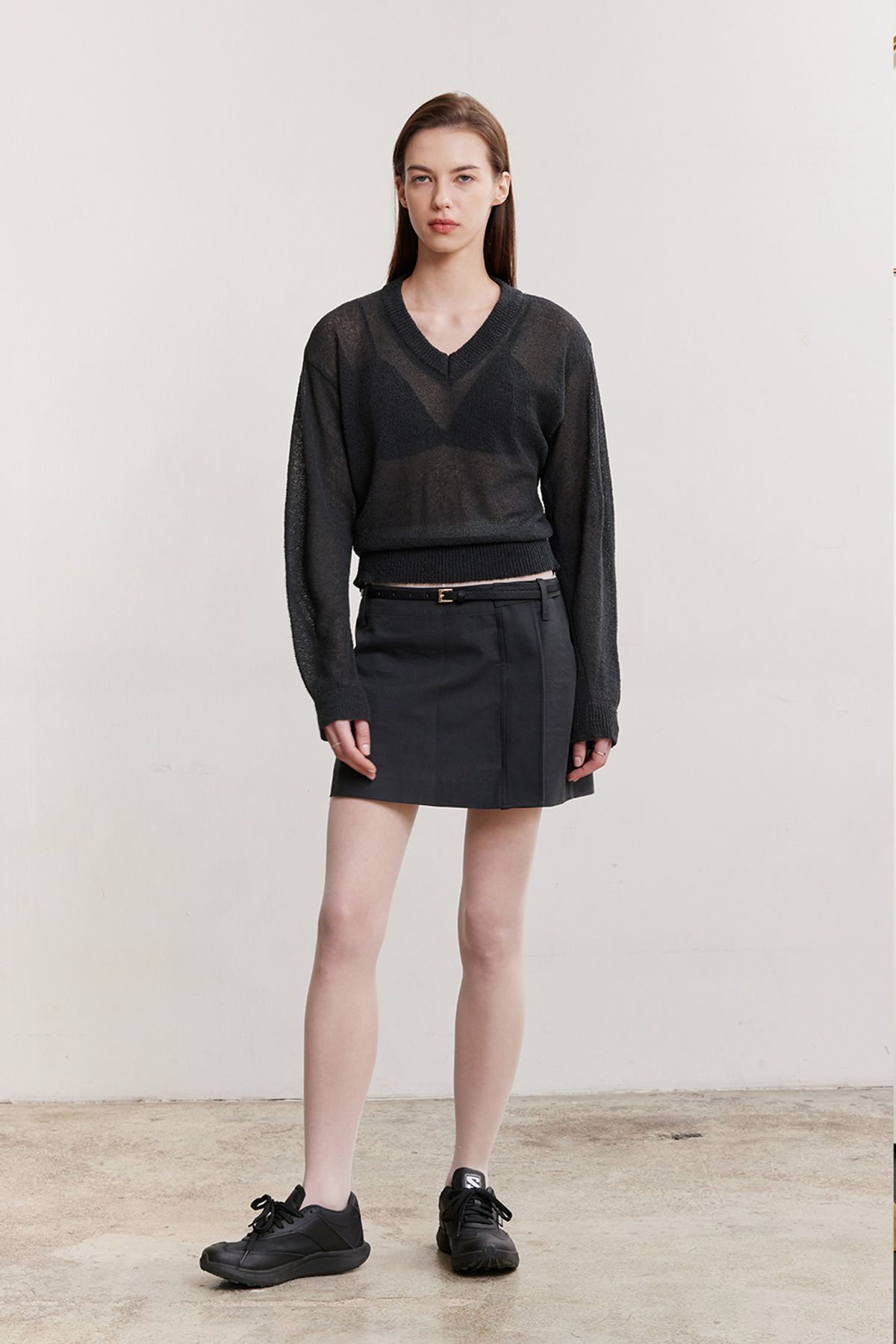 애프터아워즈(AFTERHOURS) SEE-THROUGH V-NECK KNIT TOP (CHARCOAL)