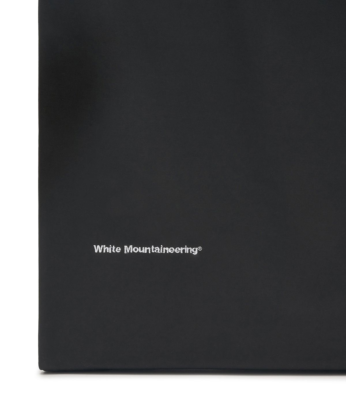 화이트마운티니어링(WHITE MOUNTAINEERING) 스웨이드 토트 백 - 블랙
