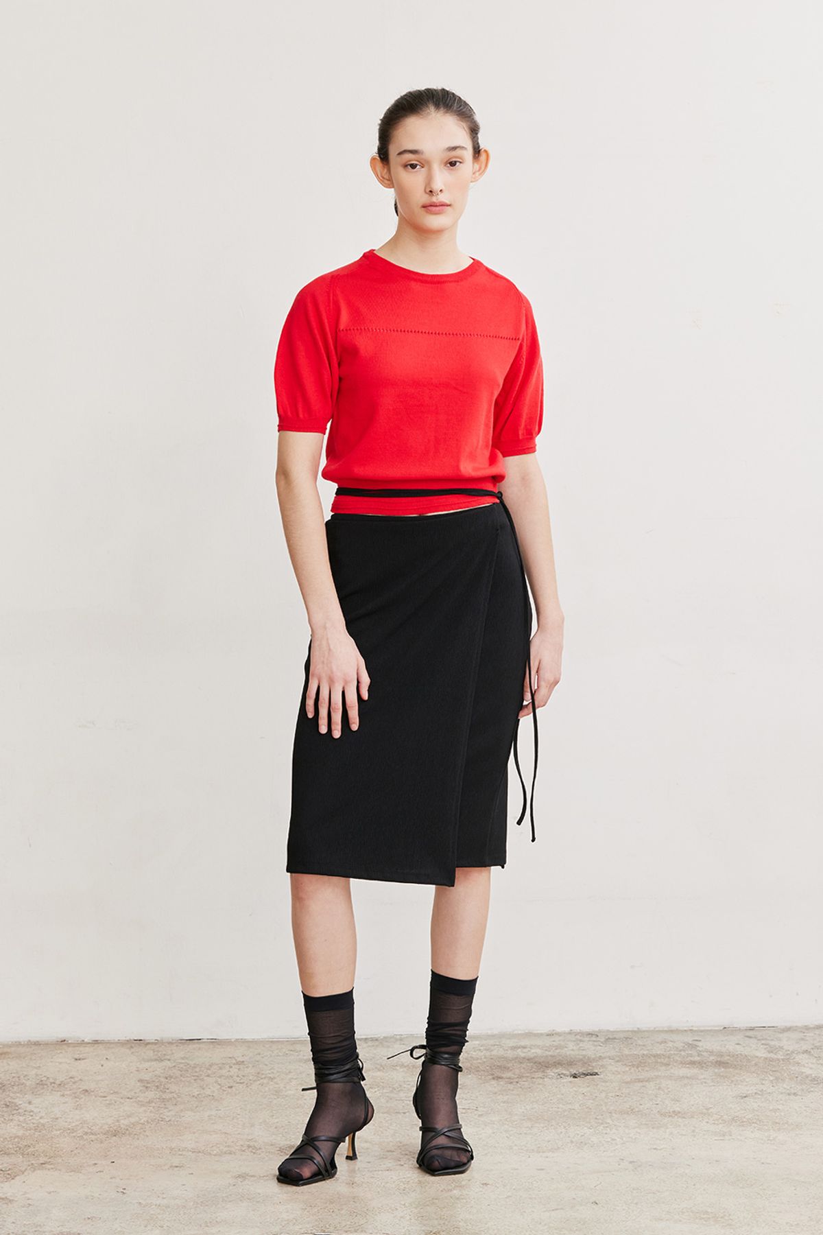 애프터아워즈(AFTERHOURS) PUFF SLEEVE KNIT TOP (RED)