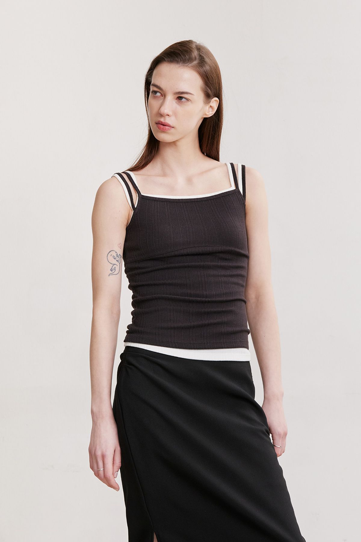 애프터아워즈(AFTERHOURS) DOUBLE STRAP SLEEVELESS (BROWN-CHARCOAL)