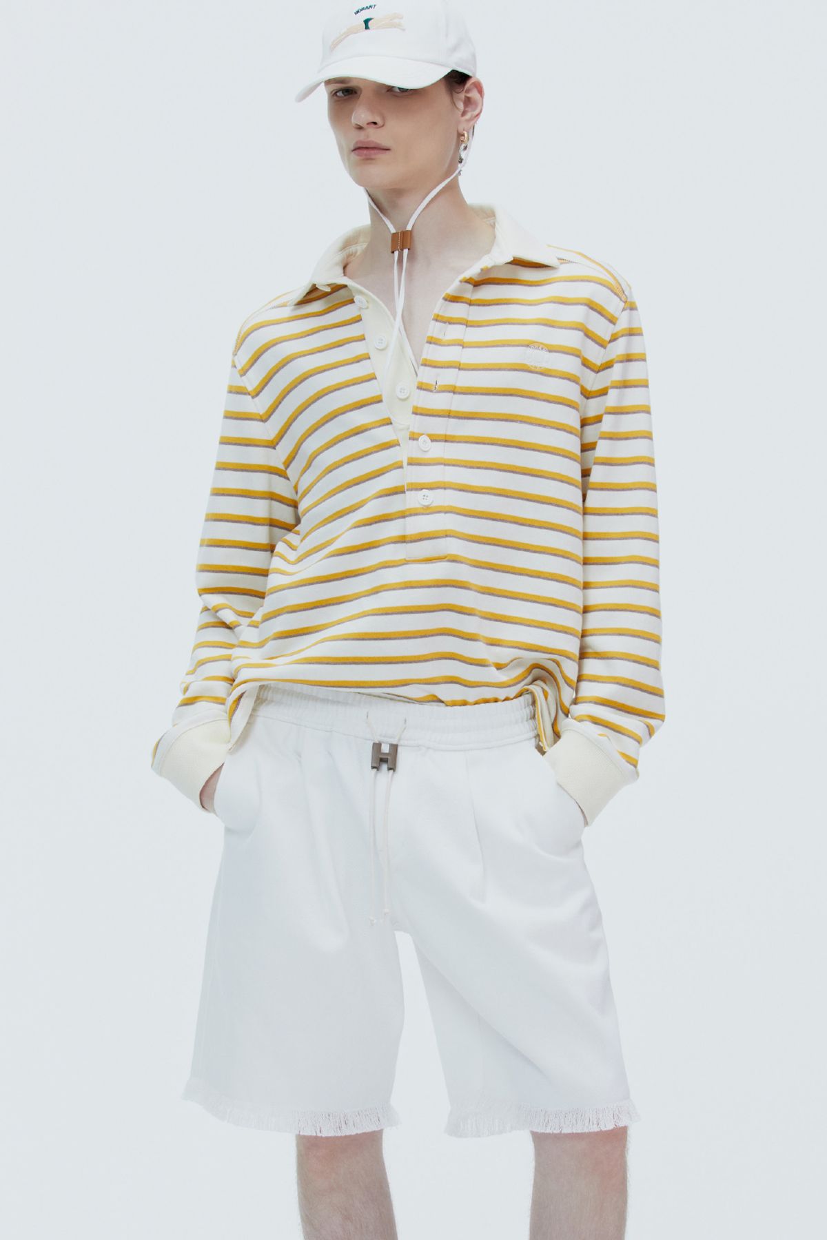 노앙(NOHANT) OVERSIZED FRINGE SHORTS WHITE