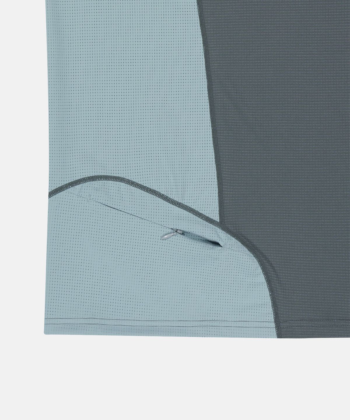 썬러브투어(SUNLOVETOUR) Polartec® Delta Mockneck L/S Tee Charcoal