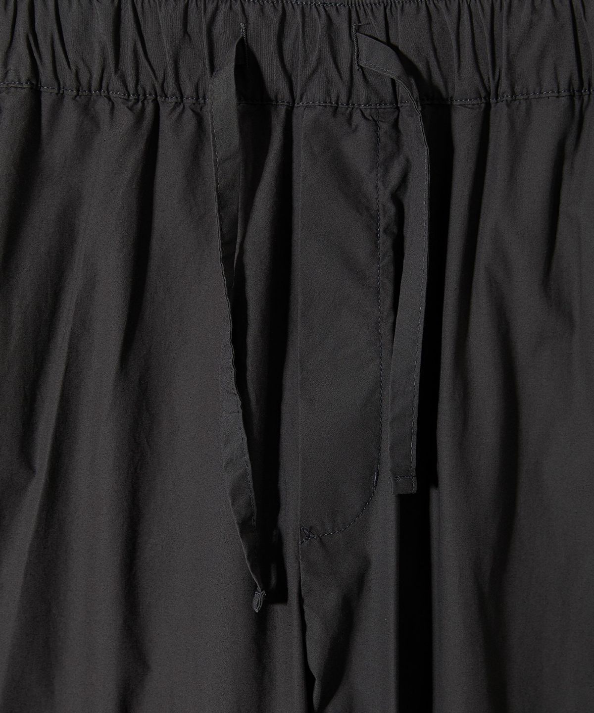 홀리선(HORLISUN) Cove Typewriter Resort Loose Pants Charcoal