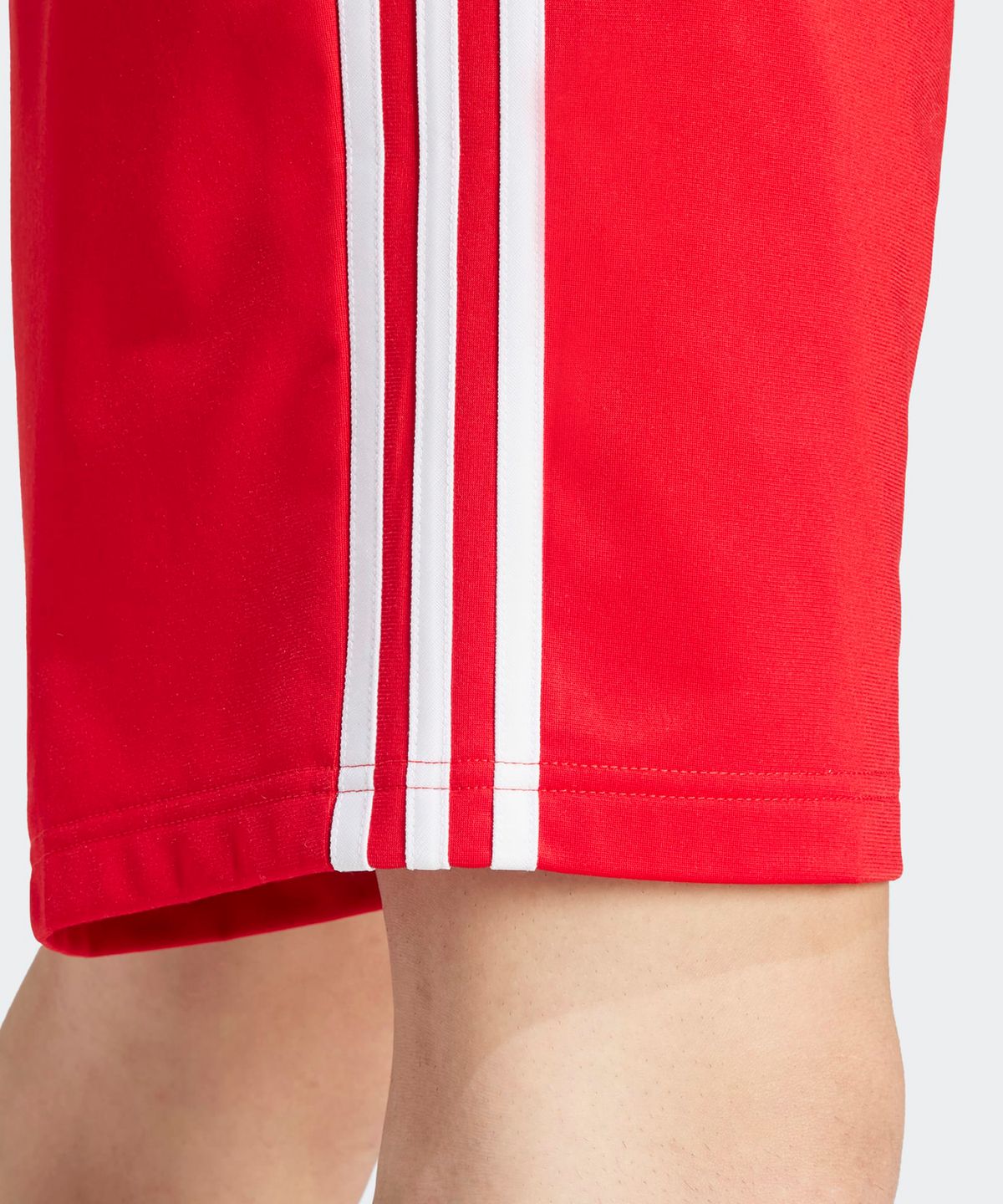 아디다스(ADIDAS) 파이어버드 숏 팬츠 - 스칼렛 / IM9421