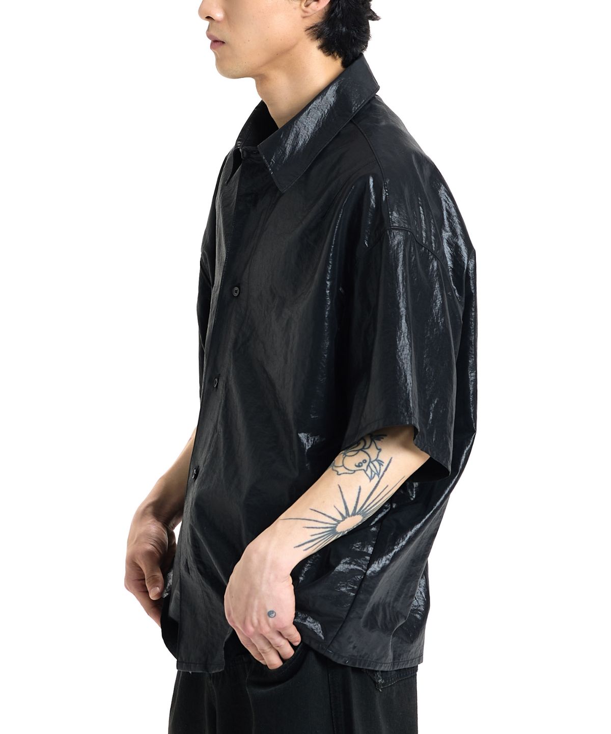 본바트(VONVAT) Glossy Half Shirts
