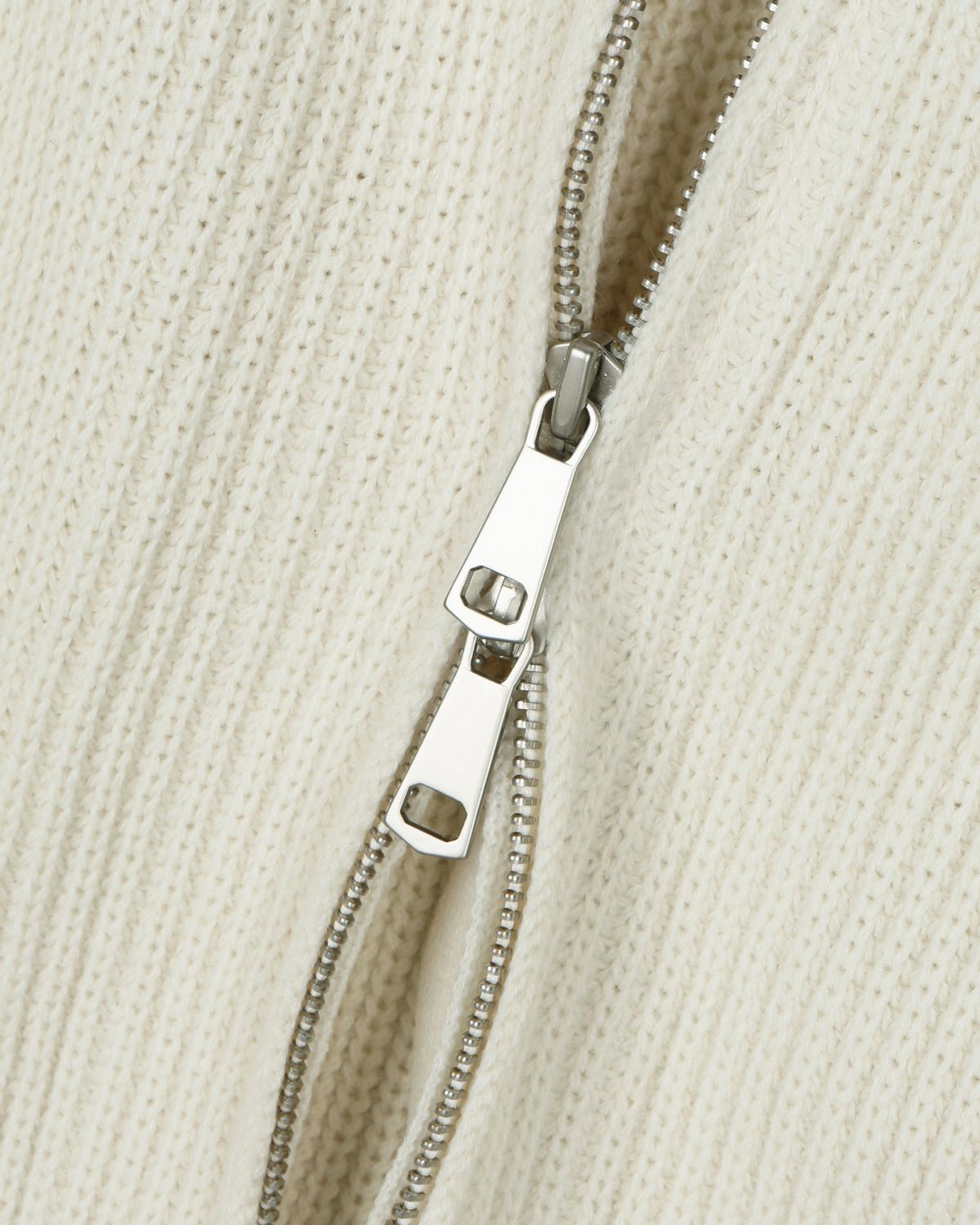 비슬로우(BESLOW) MILITARY KNIT ZIP-UP VEST IVORY