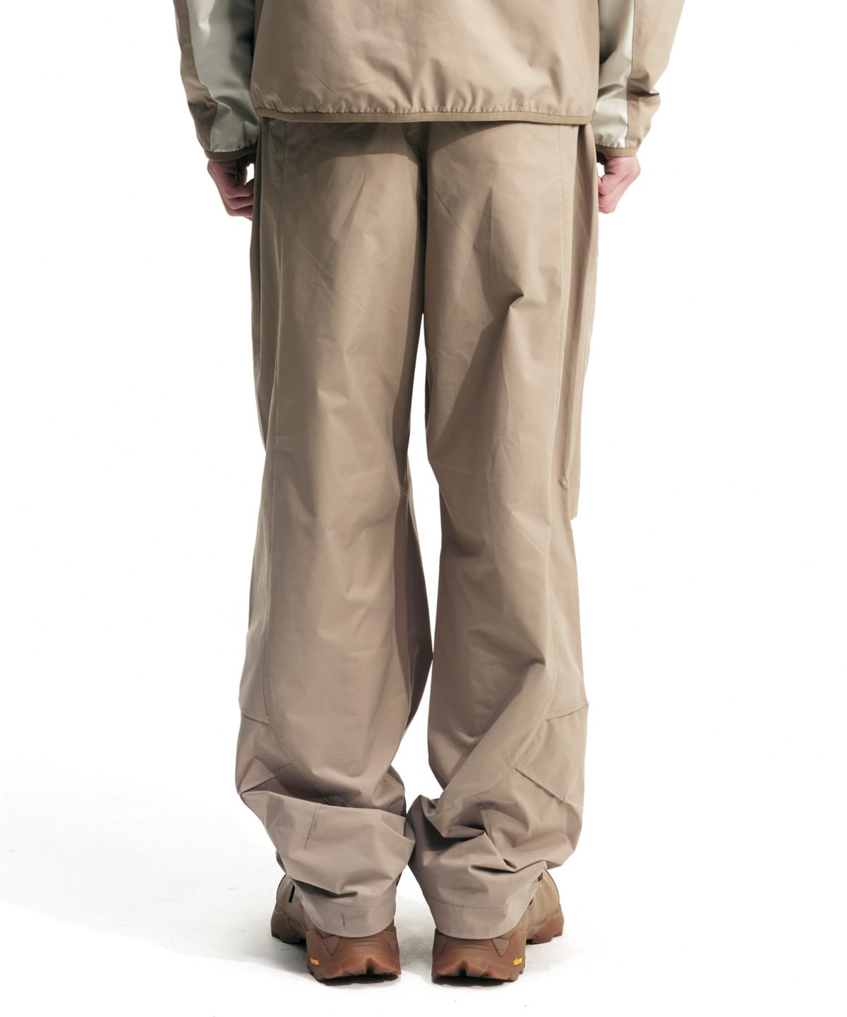 록히드마틴(LOCKHEED MARTIN) CACTUS DART PANTS (BEIGE)