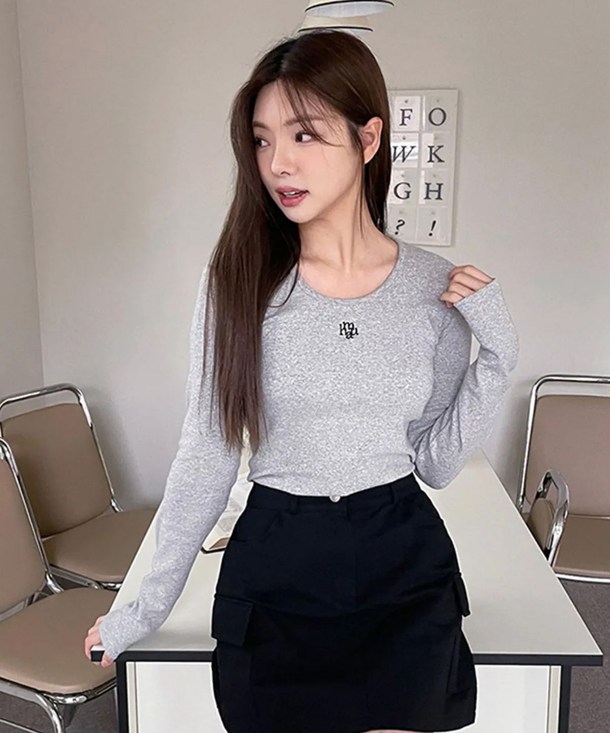 무아무아(MUAHMUAH) [2PACK] 스티치 유넥 코튼스판 긴팔티