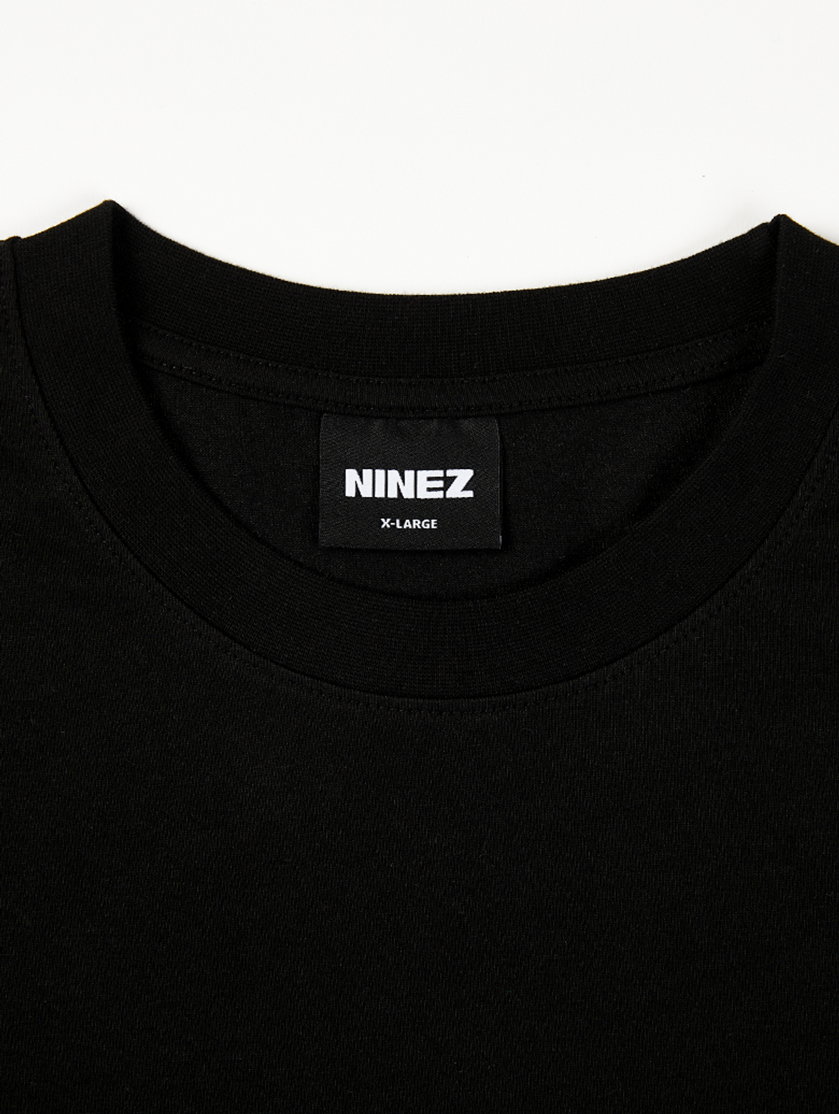 나인제트(NINEZ) 시그니처 서클 오버핏 반팔 티셔츠 (블랙) 24TS05