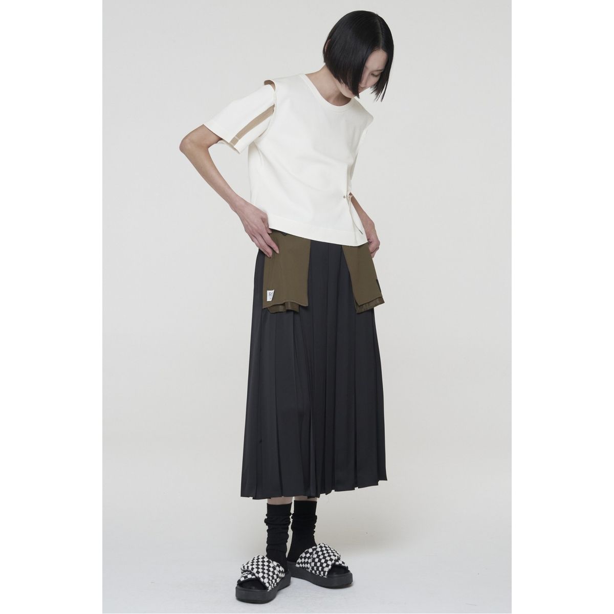 래코드(RECODE) Pocket patchwork pleats skirt_RQKAM24534BKX