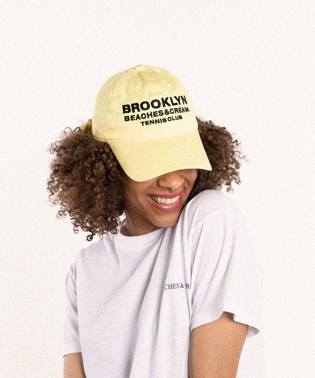 비치스앤크림(BEACHESANDCREAM) BROOKLYN TENNIS CLUB BALL CAP-YELLOW