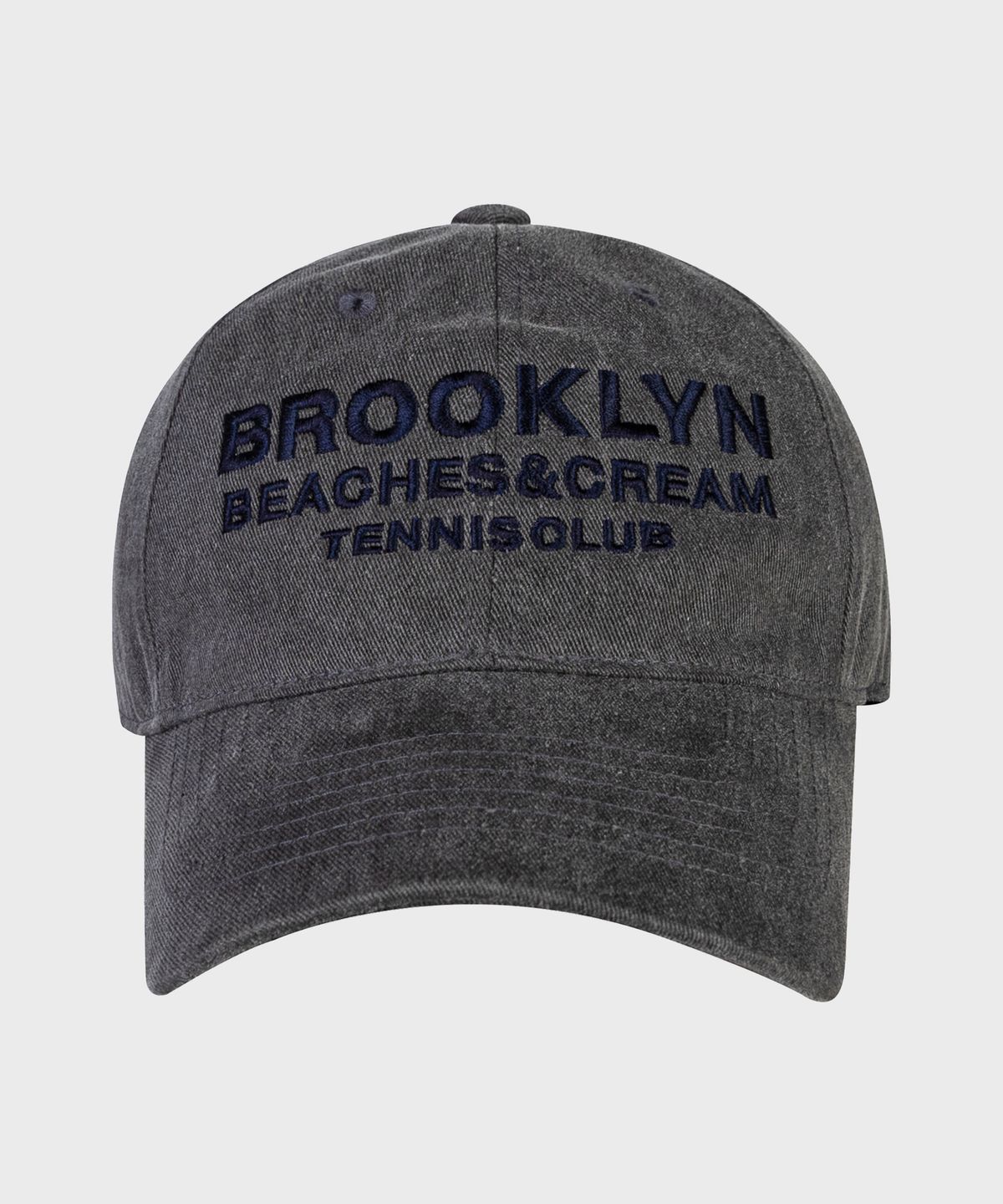 비치스앤크림(BEACHESANDCREAM) BROOKLYN TENNIS CLUB PIGMENT BALL CAP-CHARCOAL