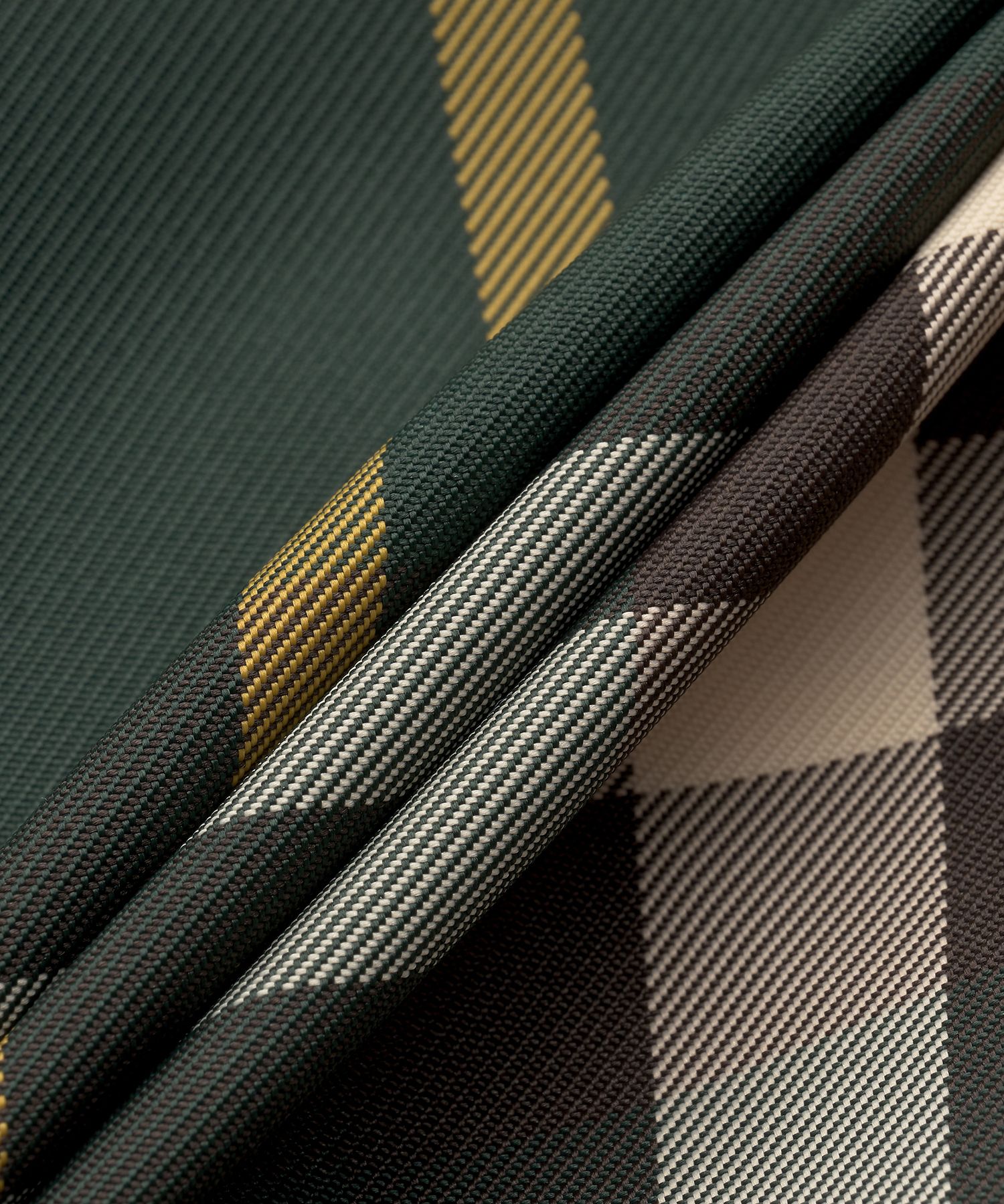 BURBERRY｜JACKETS (Crop Checkered Light Jacket (8081889) Burberry Check Crop Jacket - Green - Women | 8081889 | thebs.com